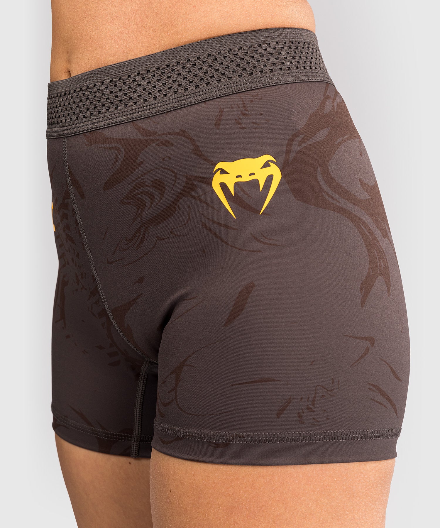 Short de compression pour Femmes UFC Fusion by Venum Fight Week - Marron Terrestre - product-type_Shorts de compression