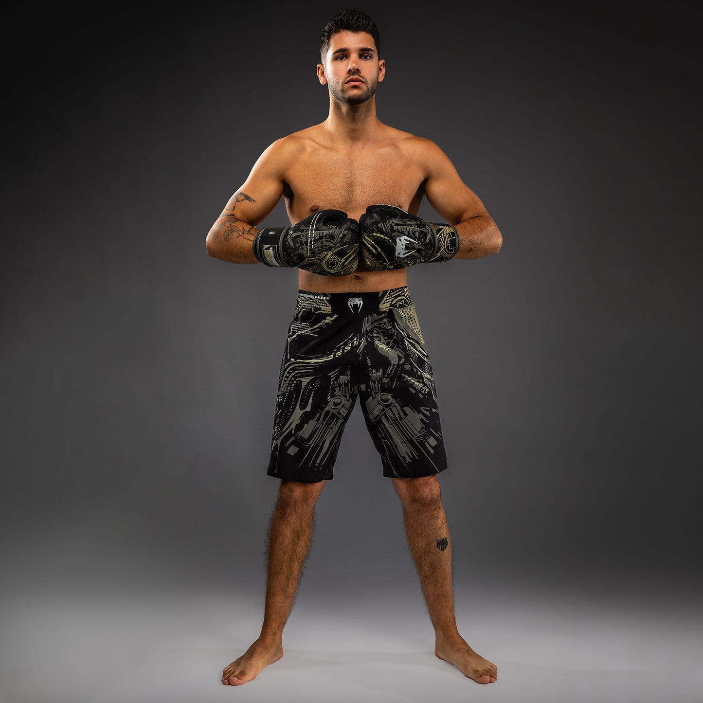 Short de combat Venum Invader - Noir/Sable - product-type_Shorts de MMA