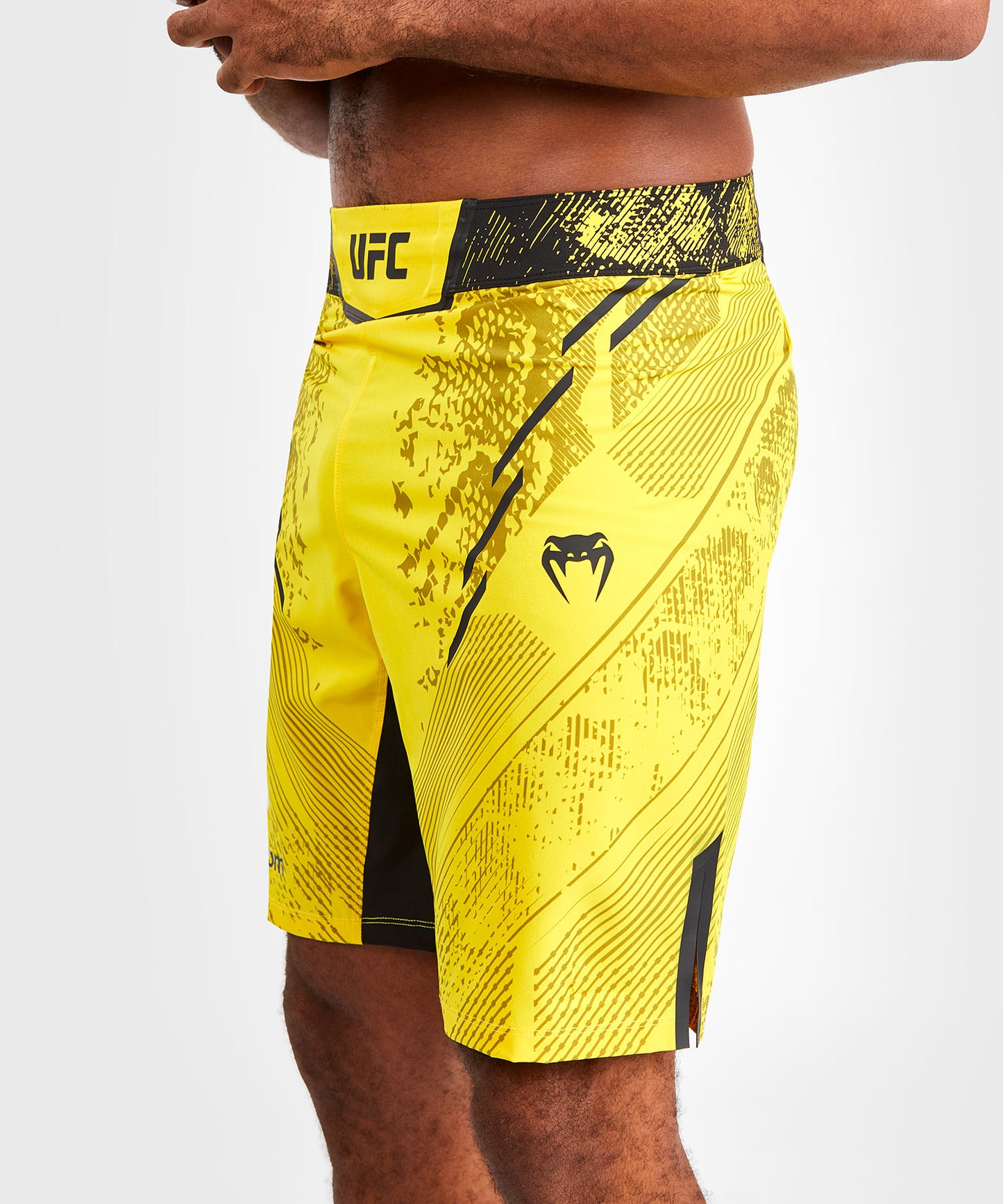 Short de combat personnalisé Coupe longue pour Hommes UFC Adrenaline by Venum Authentic Fight Night – Jaune - Shorts de MMA