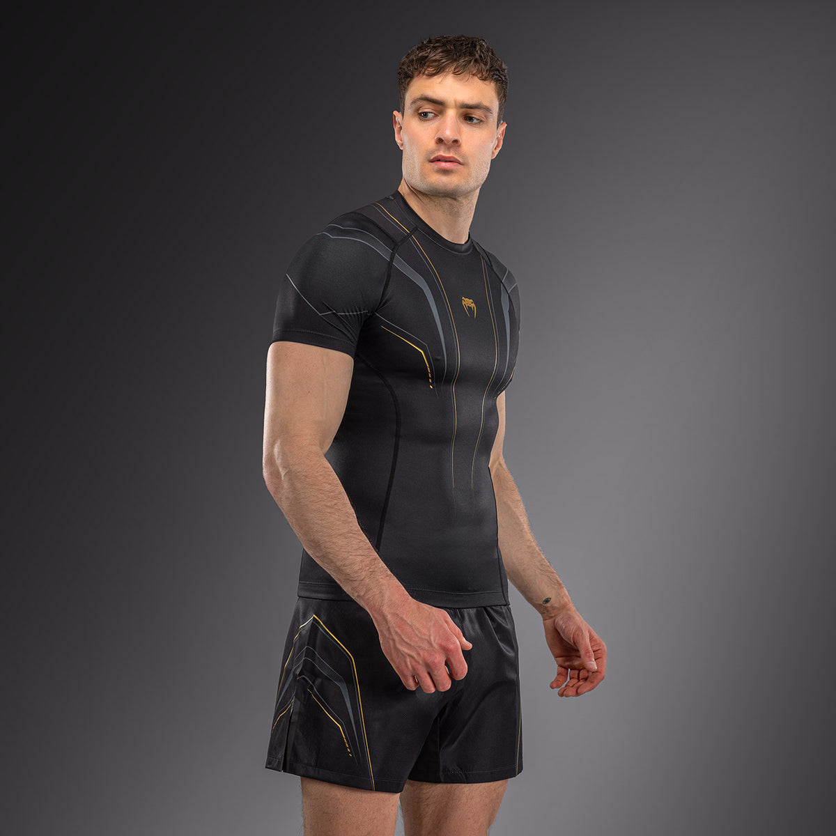 Rashguard à Manches Courtes Venum Streamline – Noir/Or - product-type_T-Shirts de Compression