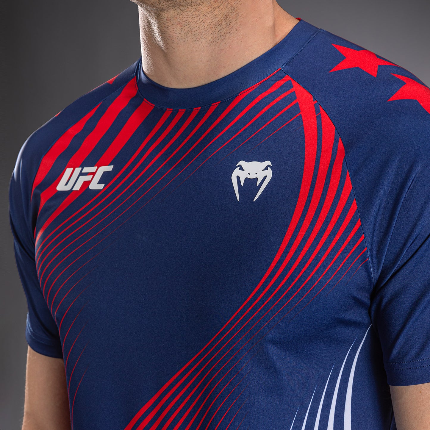 UFC Freedom 250 by Venum Authentic Fight Night Maillot Walkout Personnalisé pour homme - Bleu - product-type_T-Shirts Dry Tech