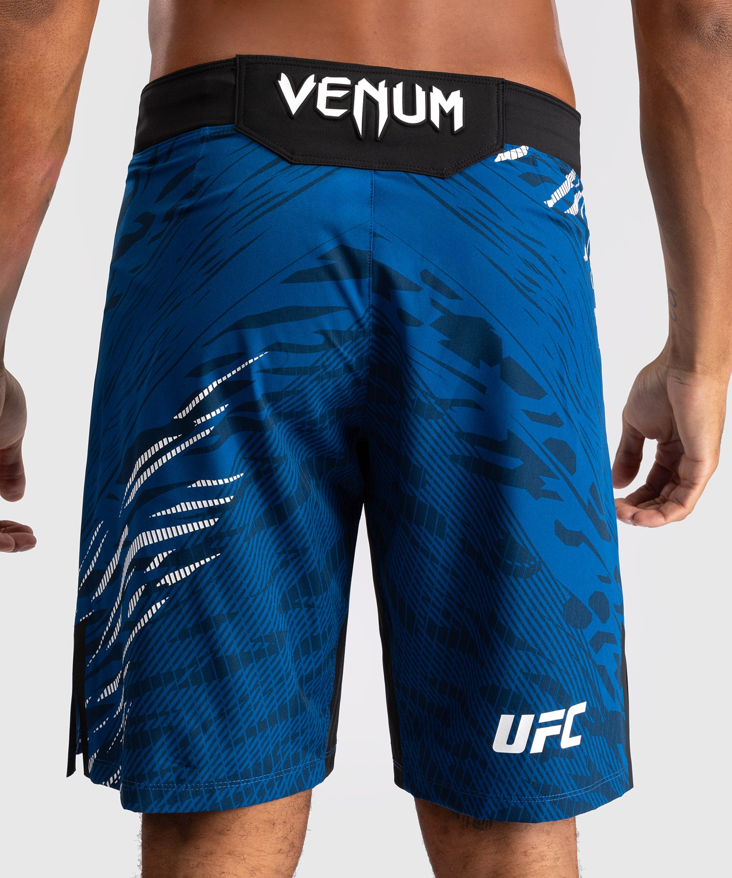 Shorts de Combat pour Hommes UFC Fusion by Venum Personnalisé Authentic Fight Night - Coupe Longue - Bleu - product-type_Shorts de MMA