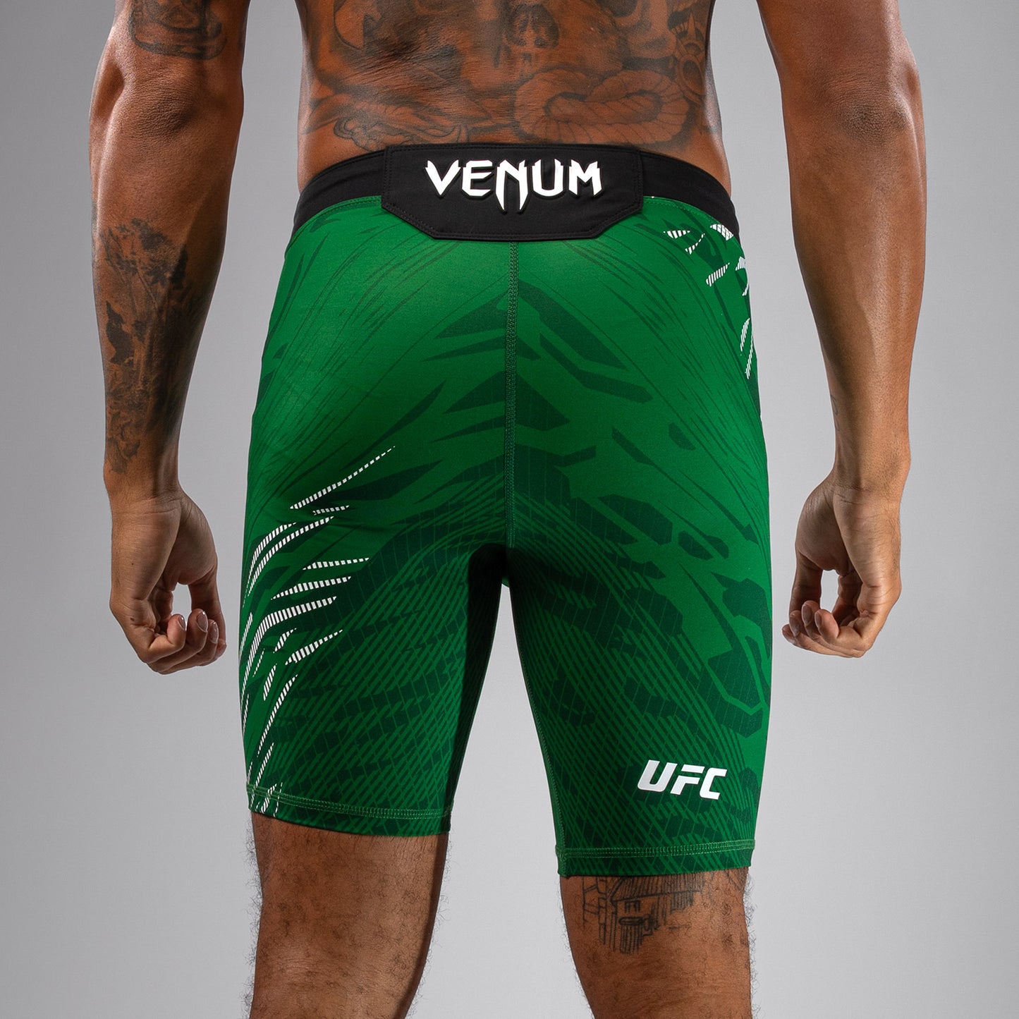 Shorts Vale Tudo pour Hommes UFC Fusion by Venum Personnalisé Authentic Fight Night - Vert - product-type_Shorts de MMA