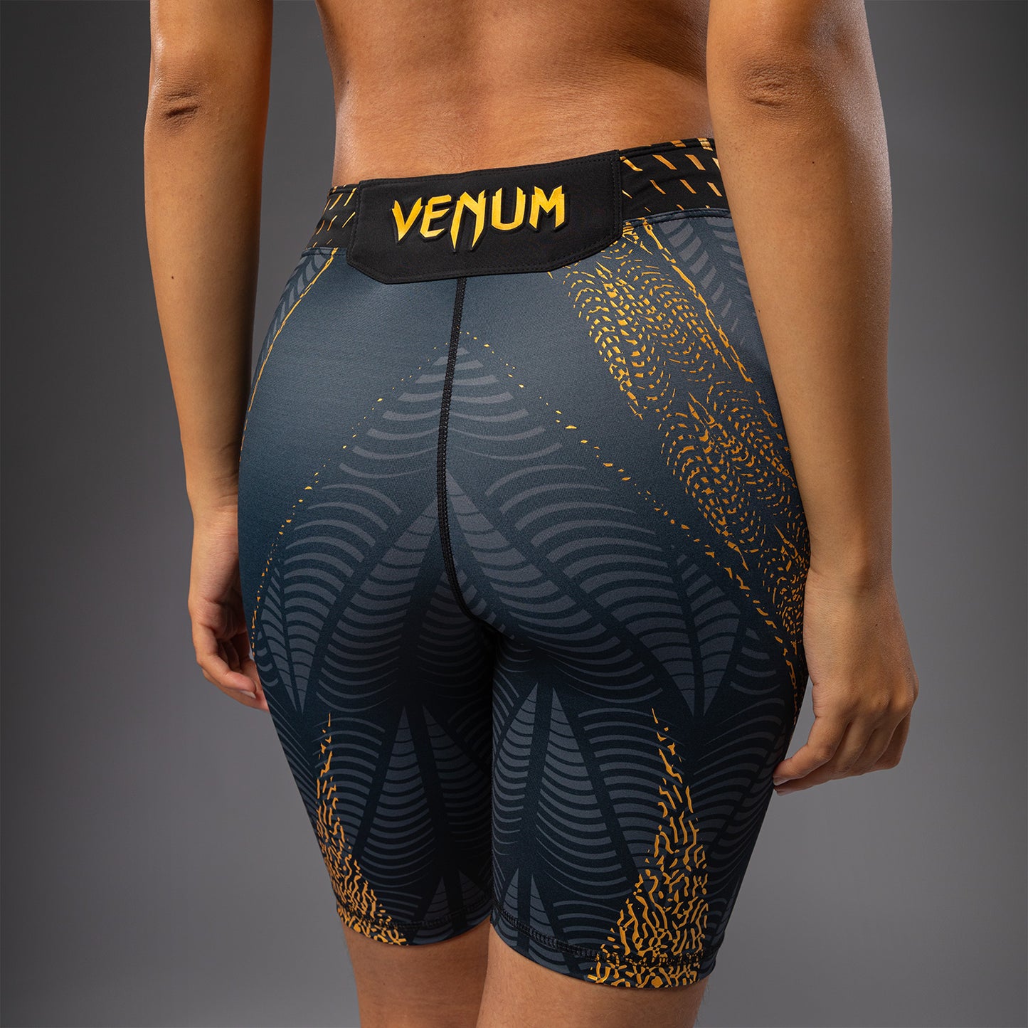 Short de compression coupe longue Femme Personnalisé UFC Zenith by Venum Authentic Fight Night - Champion
