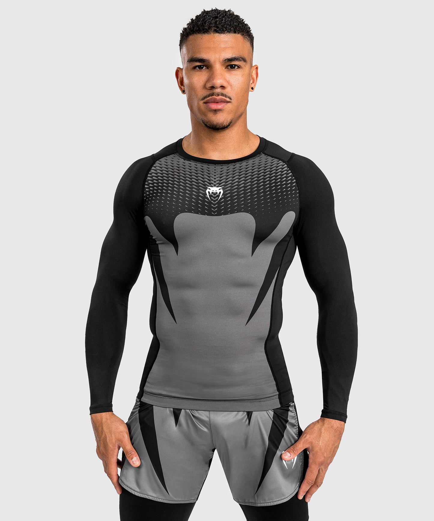 Rashguard à Manches Longues pour Hommes Venum Attack - Noir/Gris - product-type_T-Shirts de Compression