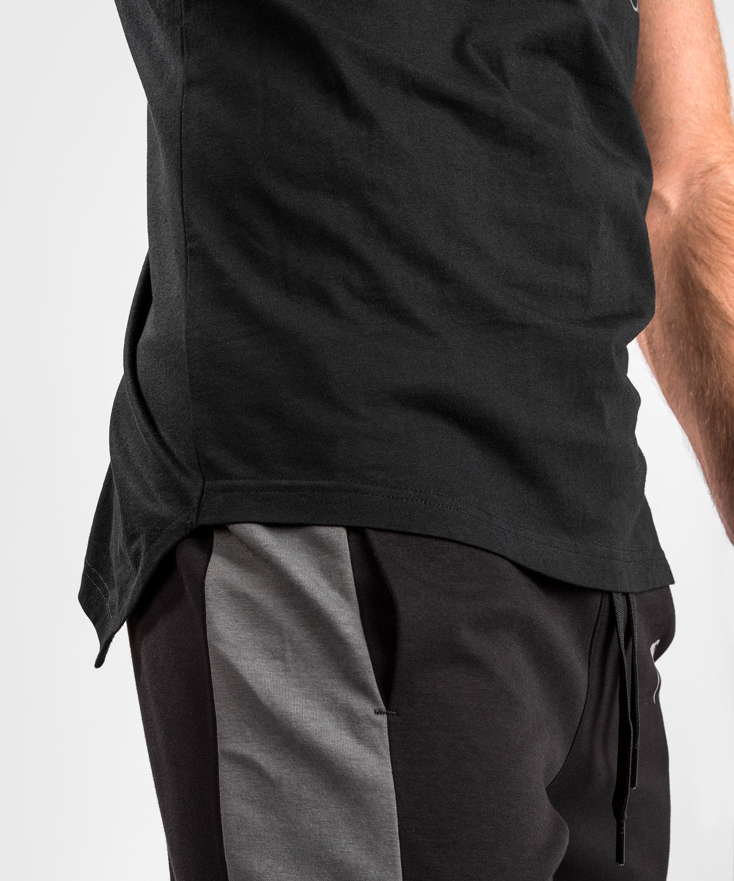 T-shirt Venum Arena - Noir/Or - product-type_T-Shirts