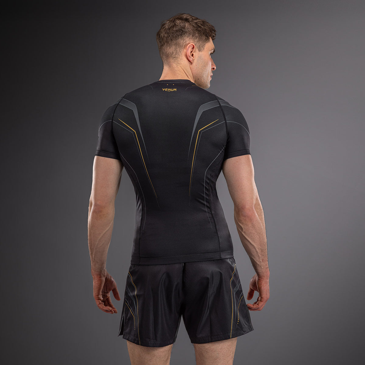 Rashguard à Manches Courtes Venum Streamline – Noir/Or - product-type_T-Shirts de Compression