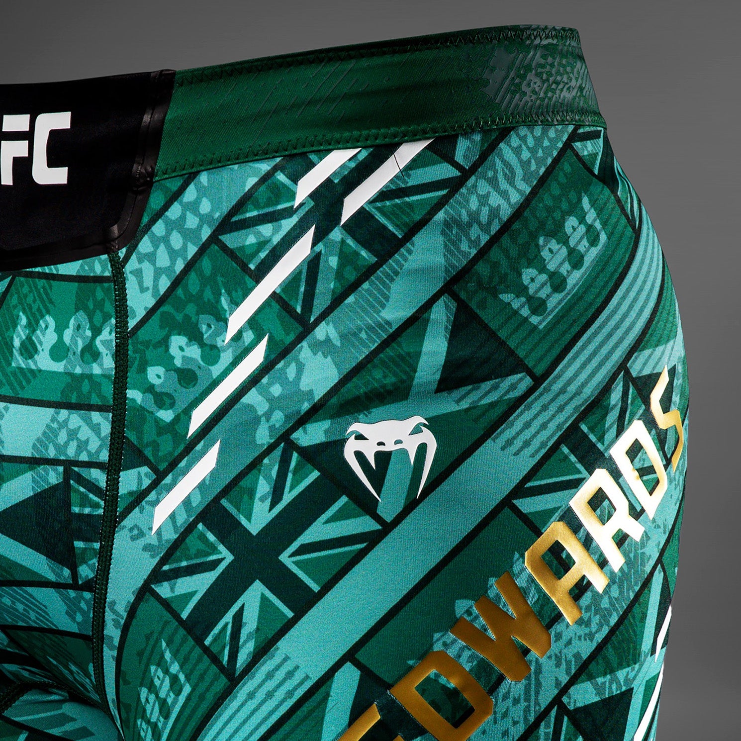 Short de compression pour Hommes UFC Unrivaled by Venum Leon Edwards - Vert - product-type_Shorts de compression