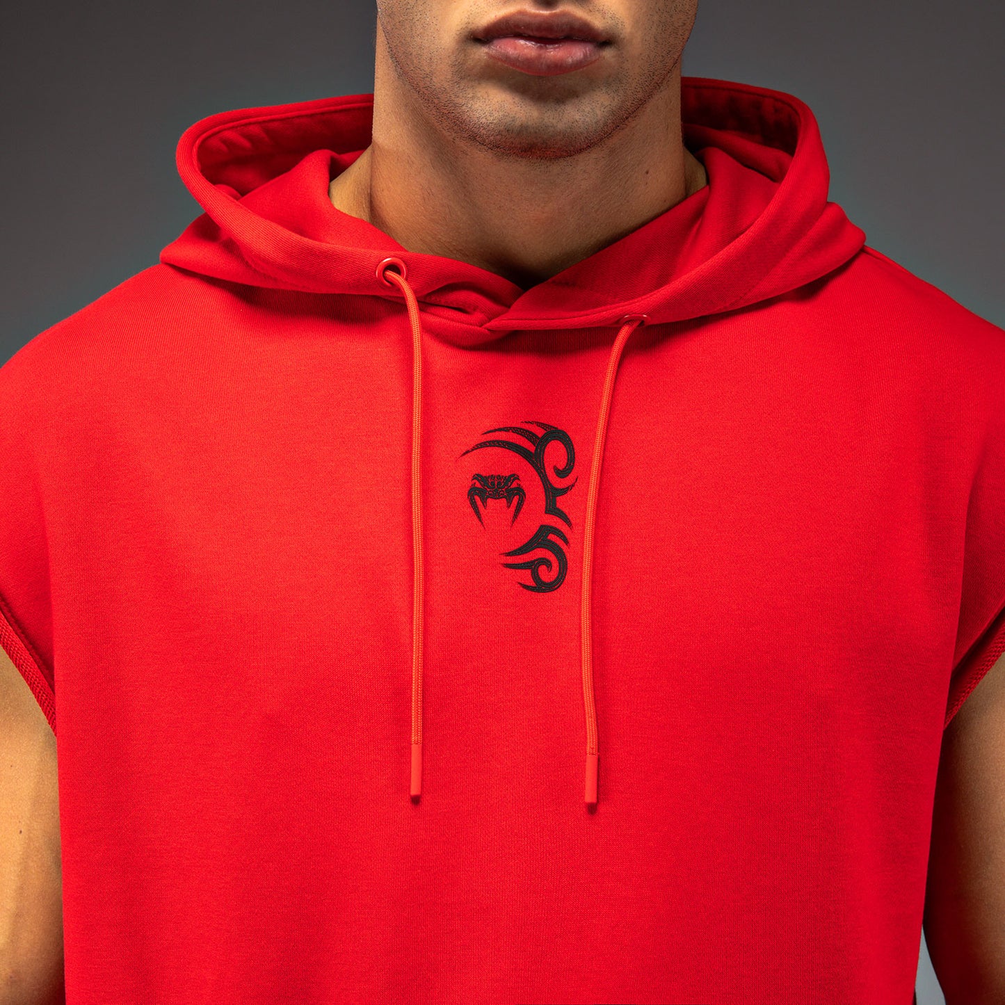 Sweat à capuche sans manches Venum x Mike Tyson Tiger - Rouge Intense/Noir Profond