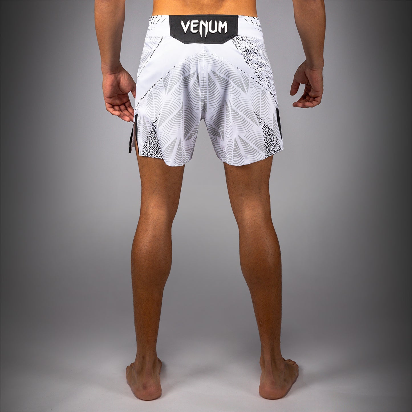 Short de combat coupe courte Homme UFC Zenith by Venum Authentic Fight Night - Blanc - product-type_Shorts de MMA