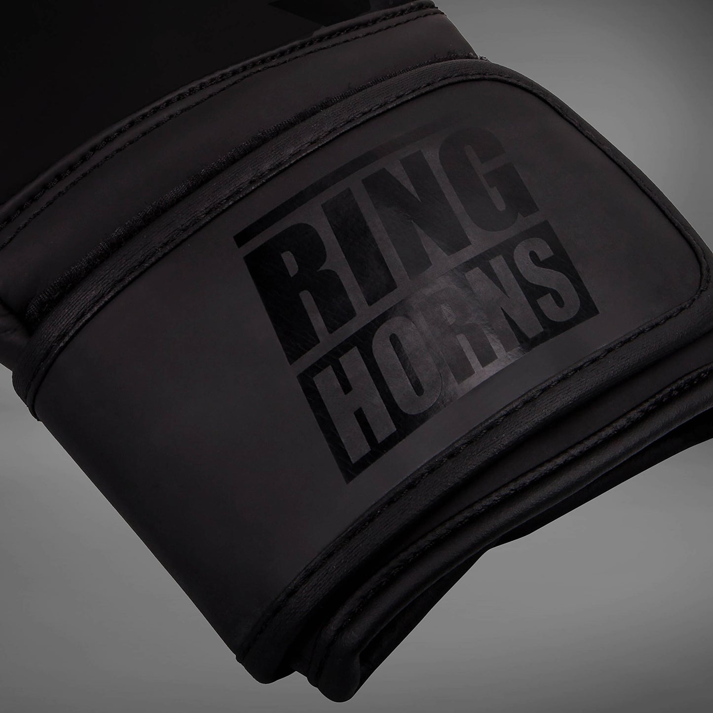 Gants de boxe Ringhorns Charger by Venum - Noir/Noir - product-type_Gants de boxe
