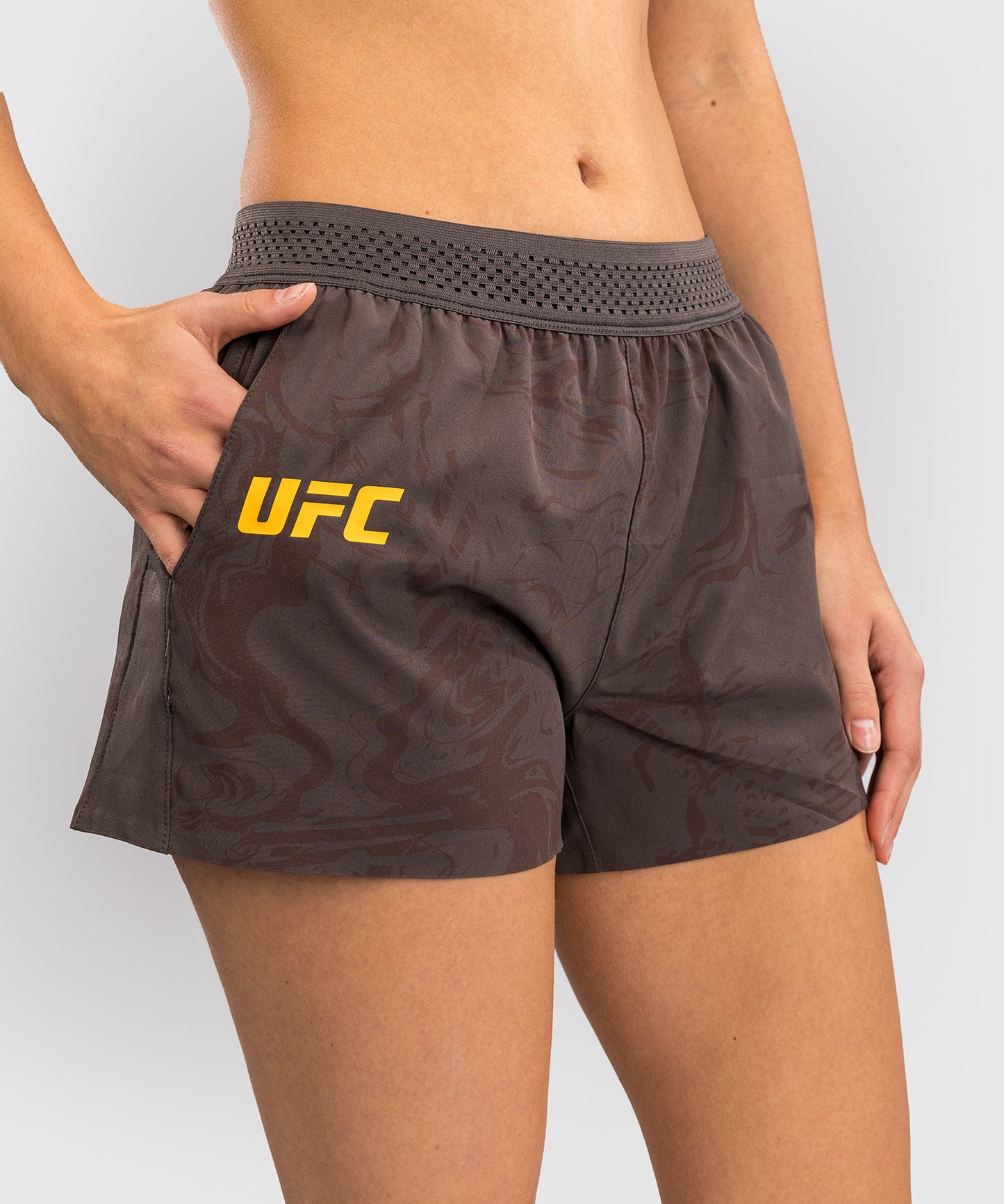 Shorts Performance pour Femmes UFC Fusion by Venum Fight Week - Marron Terrestre - product-type_Shorts de training