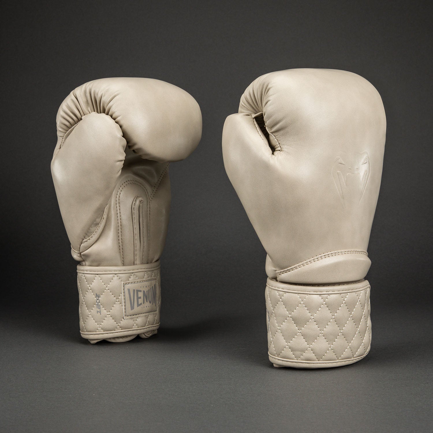 Gants de Boxe Venum Impact Classic - Ivoire - product-type_Gants de boxe