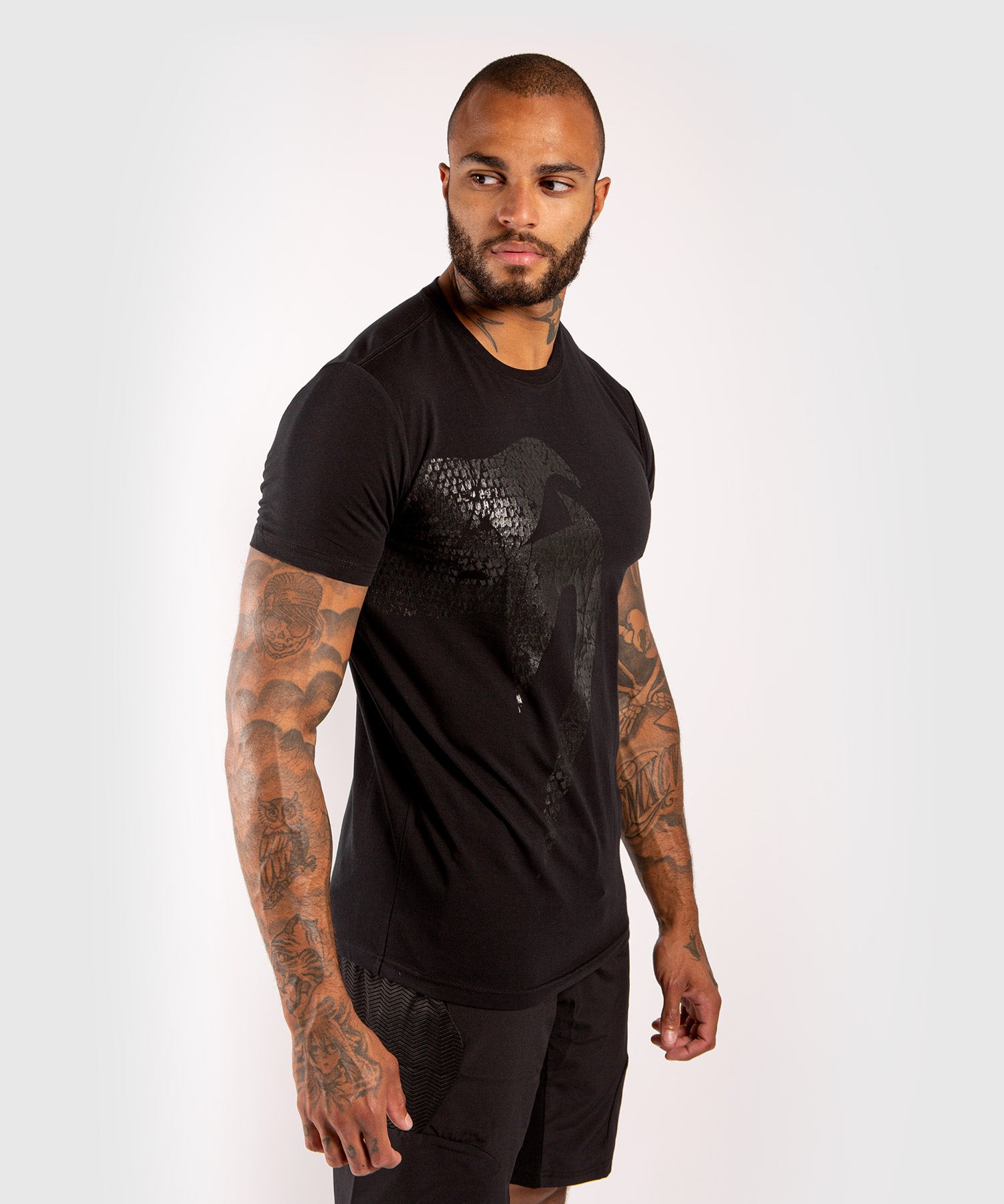T-shirt Venum Giant - Noir/Noir - product-type_T-Shirts