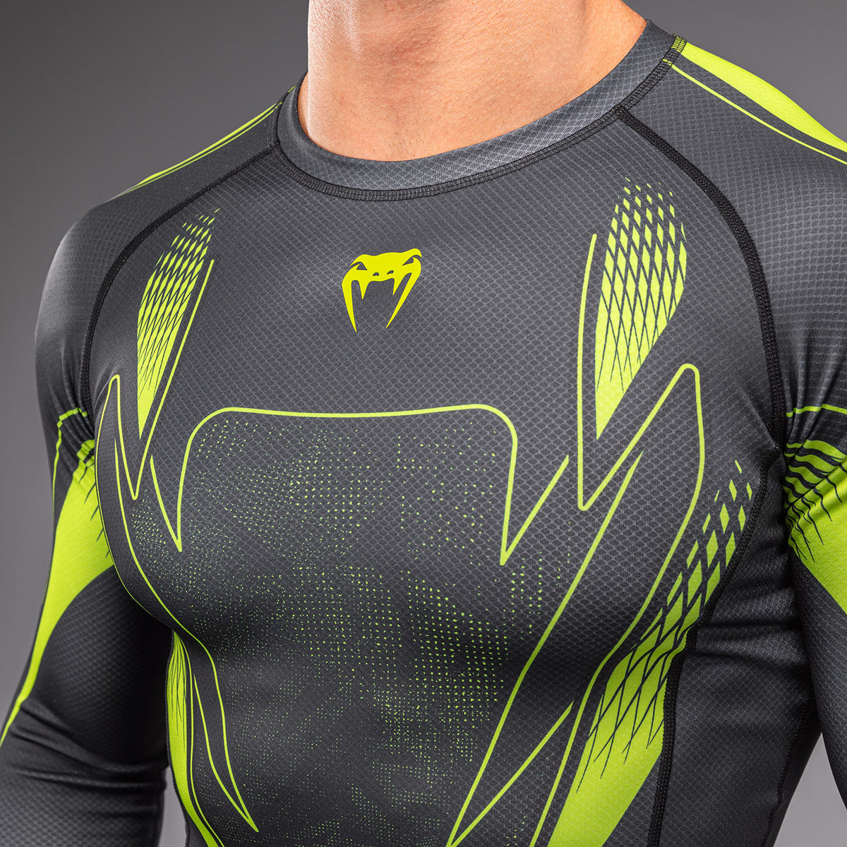 Rashguard à manches longues Venum Amazonia Reborn - Noir/Vert