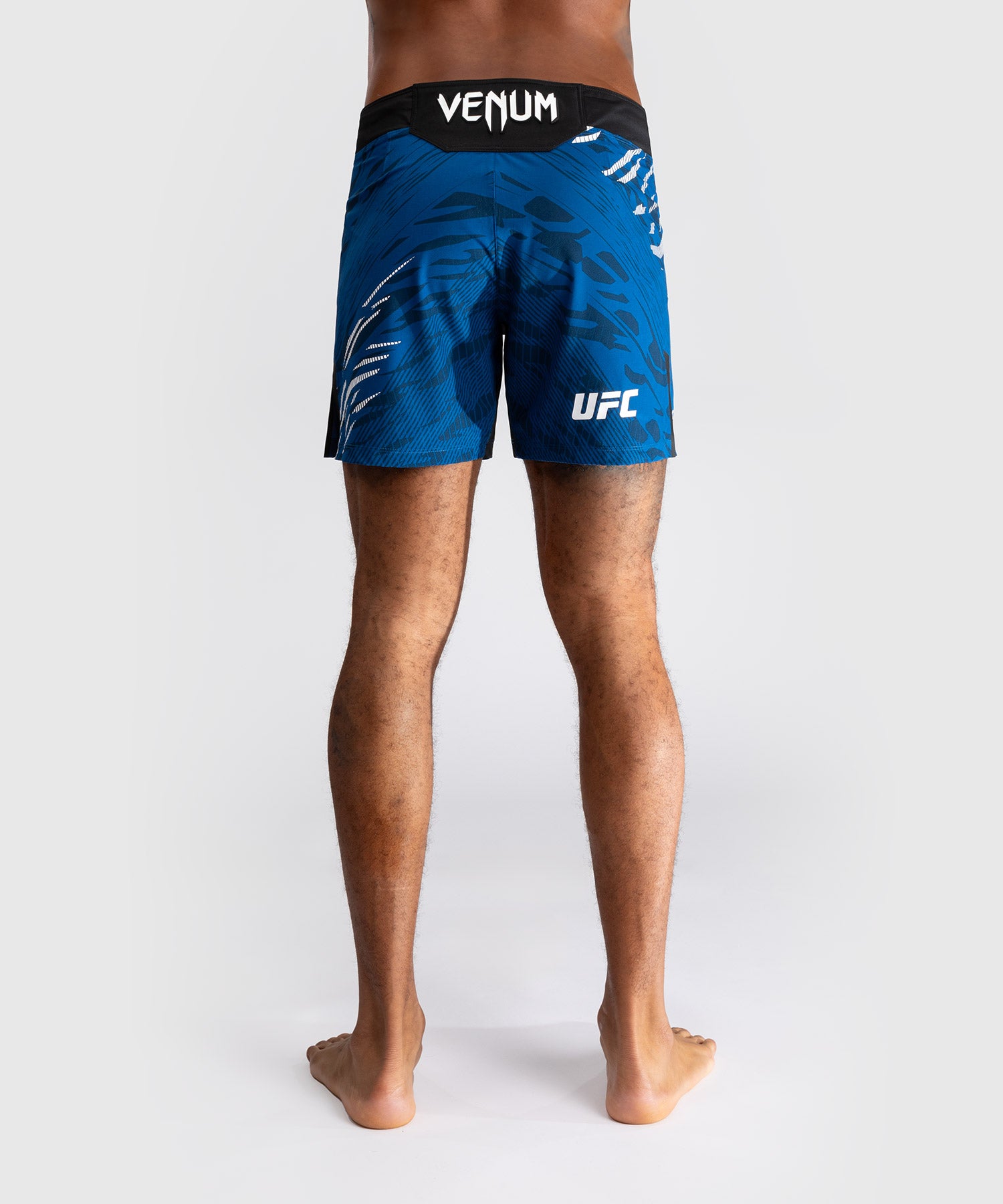 Shorts de Combat pour Hommes UFC Fusion by Venum Personnalisé Authentic Fight Night - Coupe Courte - Bleu - product-type_Shorts de MMA