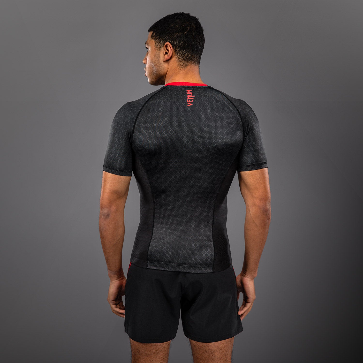 Rashguard à Manches Courtes Venum x Roger Gracie Signature - Noir/Rouge - product-type_T-Shirts de Compression