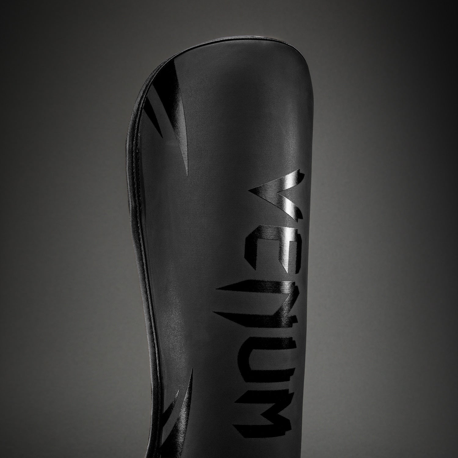 Protège-tibias Venum Challenger - Noir/Noir - product-type_Protège-tibias