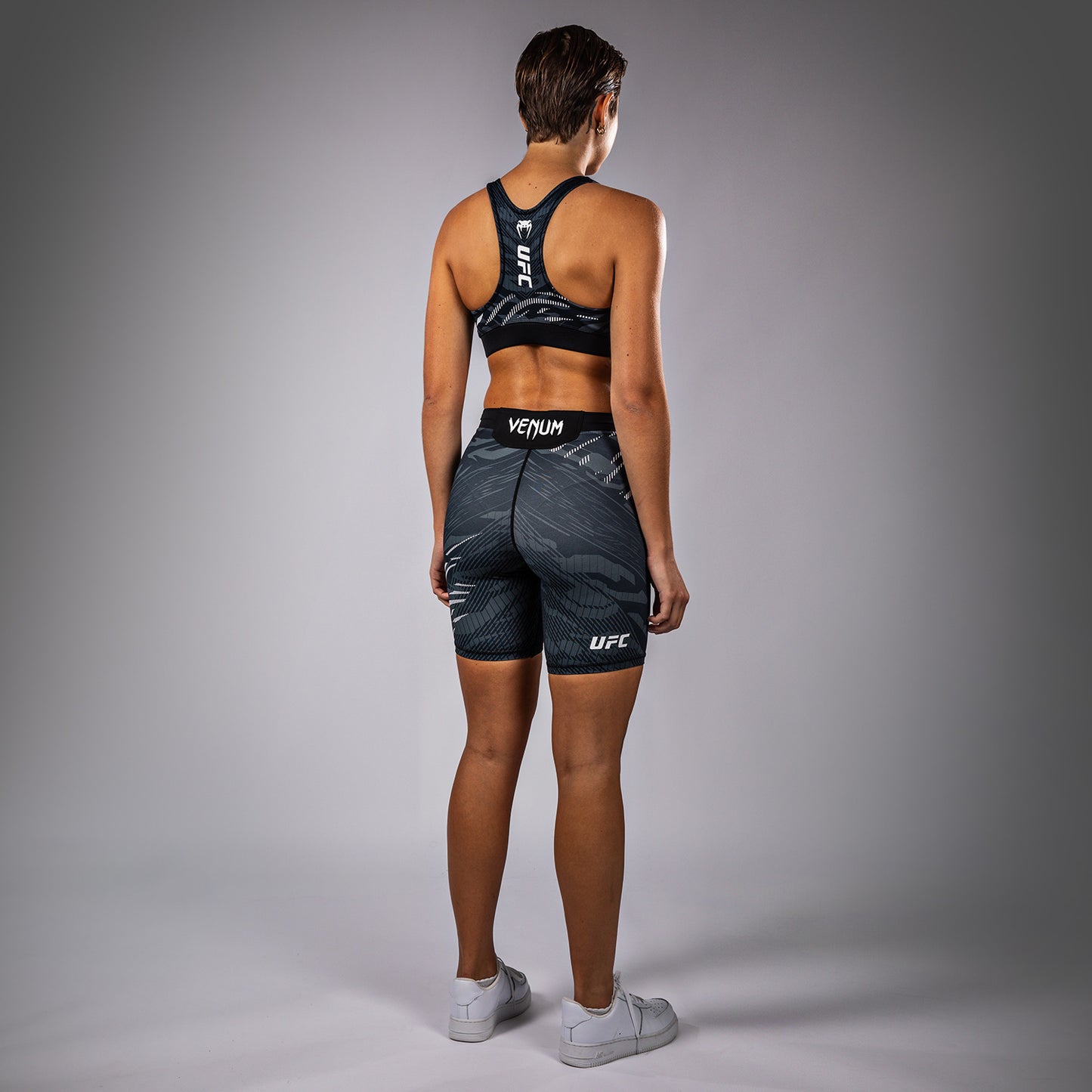 Brassière pour Femmes UFC Fusion by Venum Authentic Fight Night - Noir - product-type_Brassières de sport