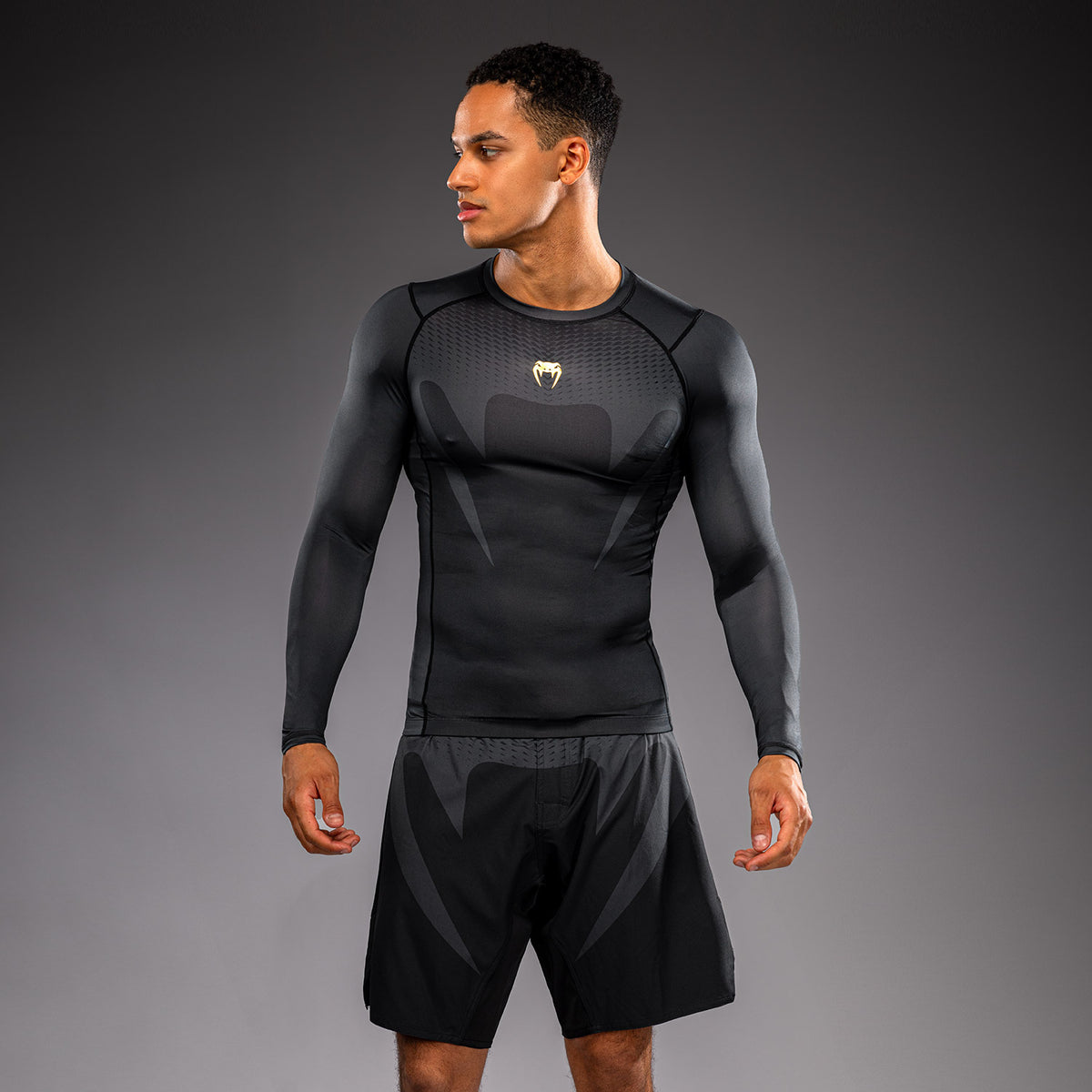 Rashguard manches longues Venum Attack - Noir/Or