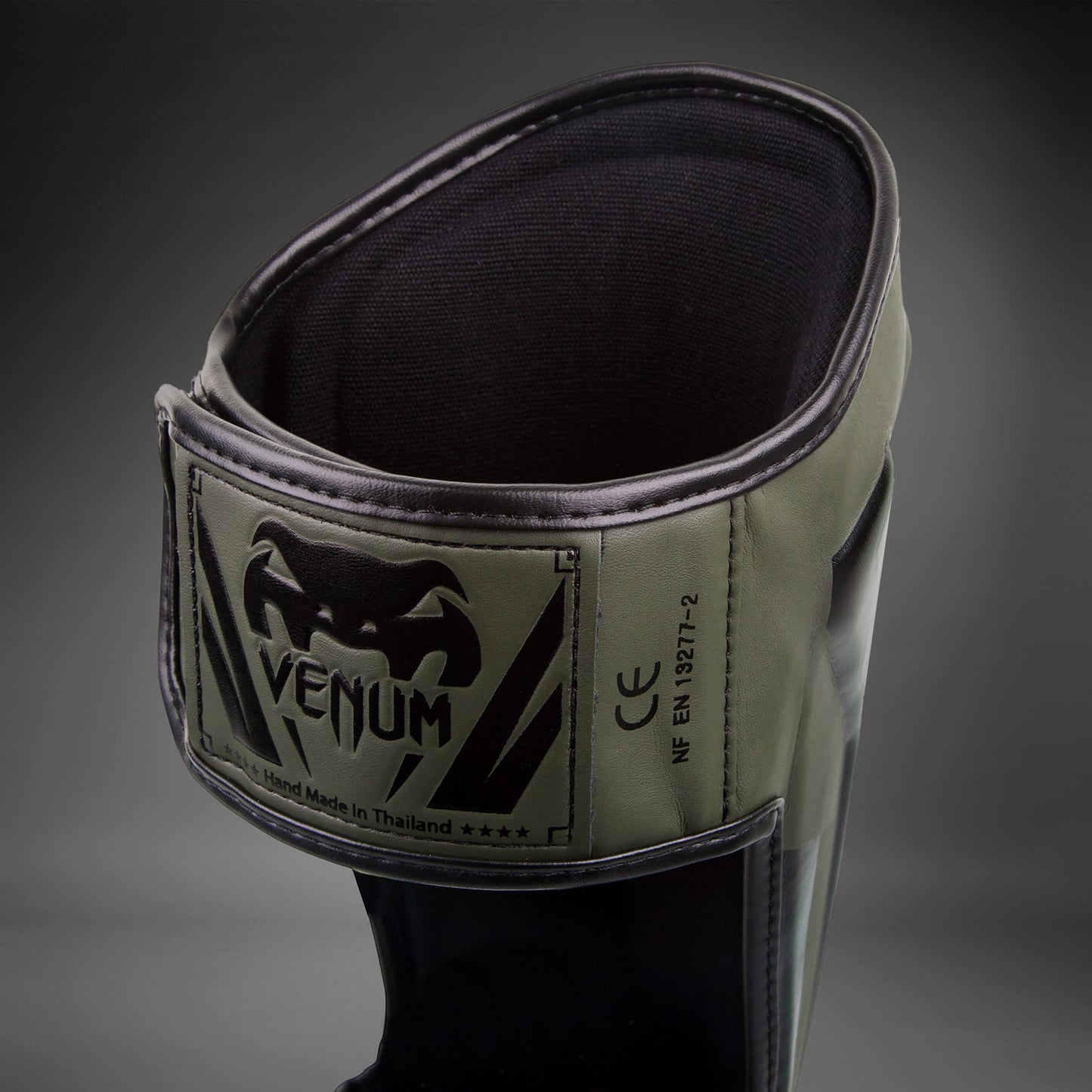 Protège-tibias Venum Elite - Kaki/Noir - product-type_Protège-tibias