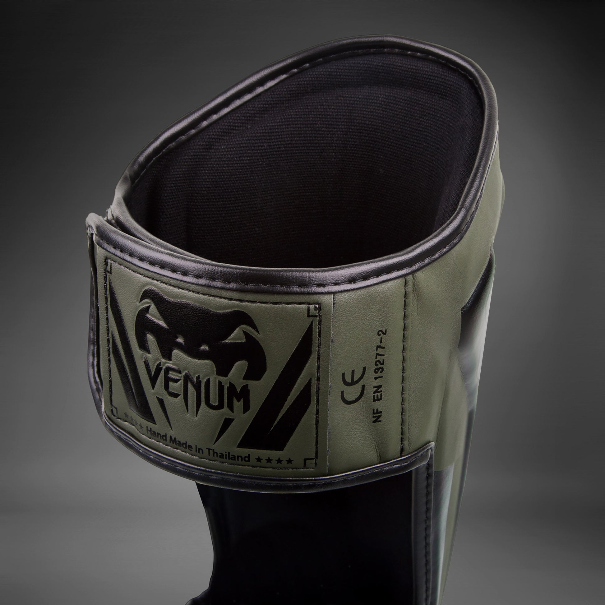 Protège-tibias Venum Elite - Kaki/Noir - product-type_Protège-tibias