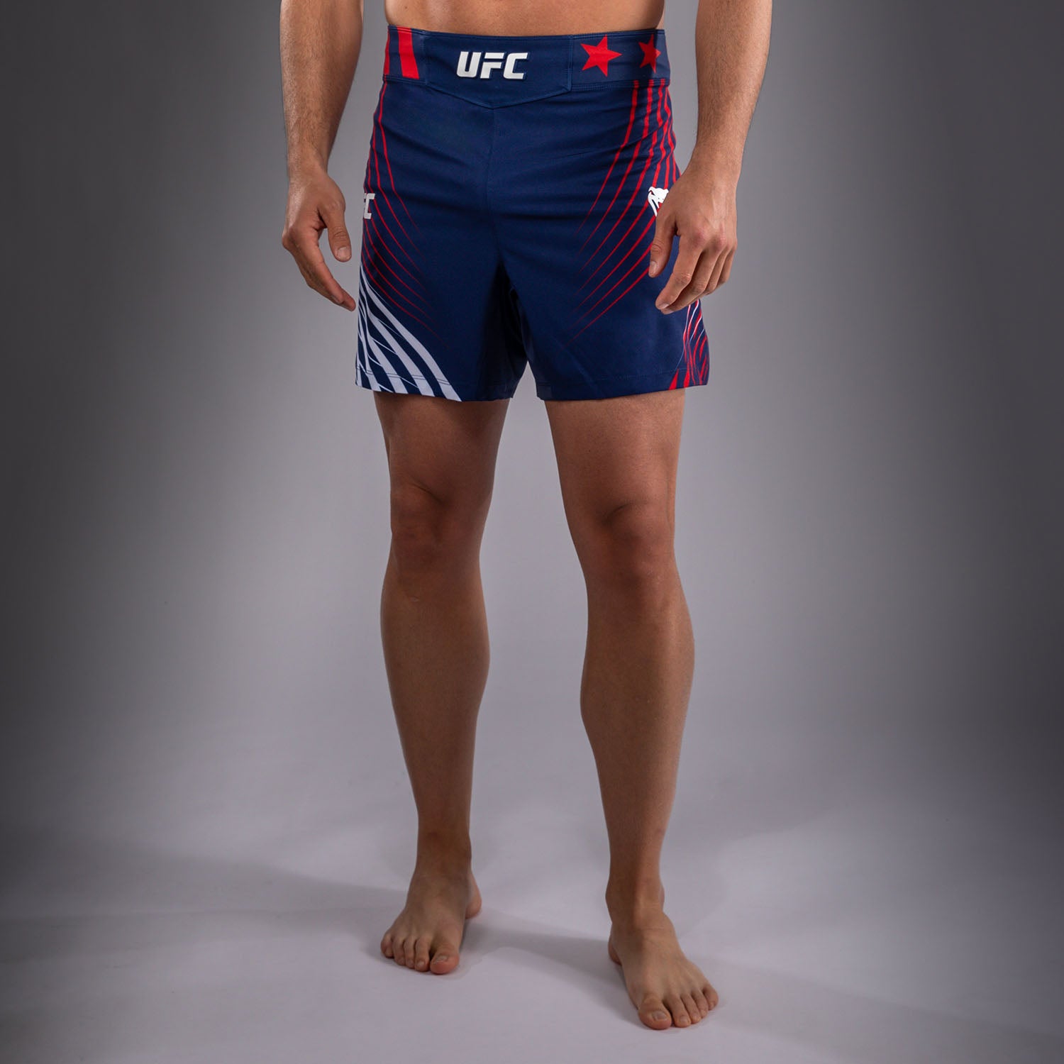 Official UFC Freedom 250 by Venum Authentic Fight Night Short de combat coupe courte pour homme - Bleu - product-type_Shorts de MMA