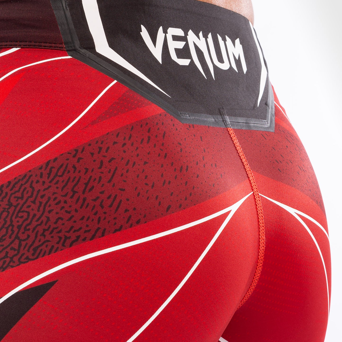 Short de compression pour Femmes UFC Venum Authentic Fight Night - Coupe Courte - Rouge - product-type_Shorts de compression