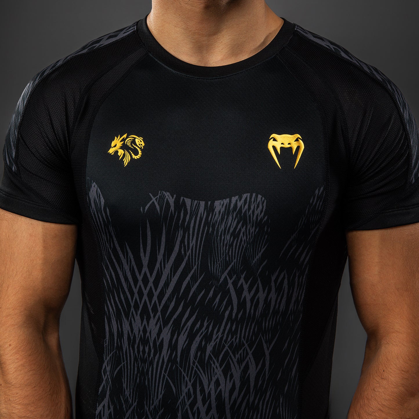 Rashguard à manches courtes Venum x Chimaev - Noir/Gris - product-type_T-Shirts de Compression