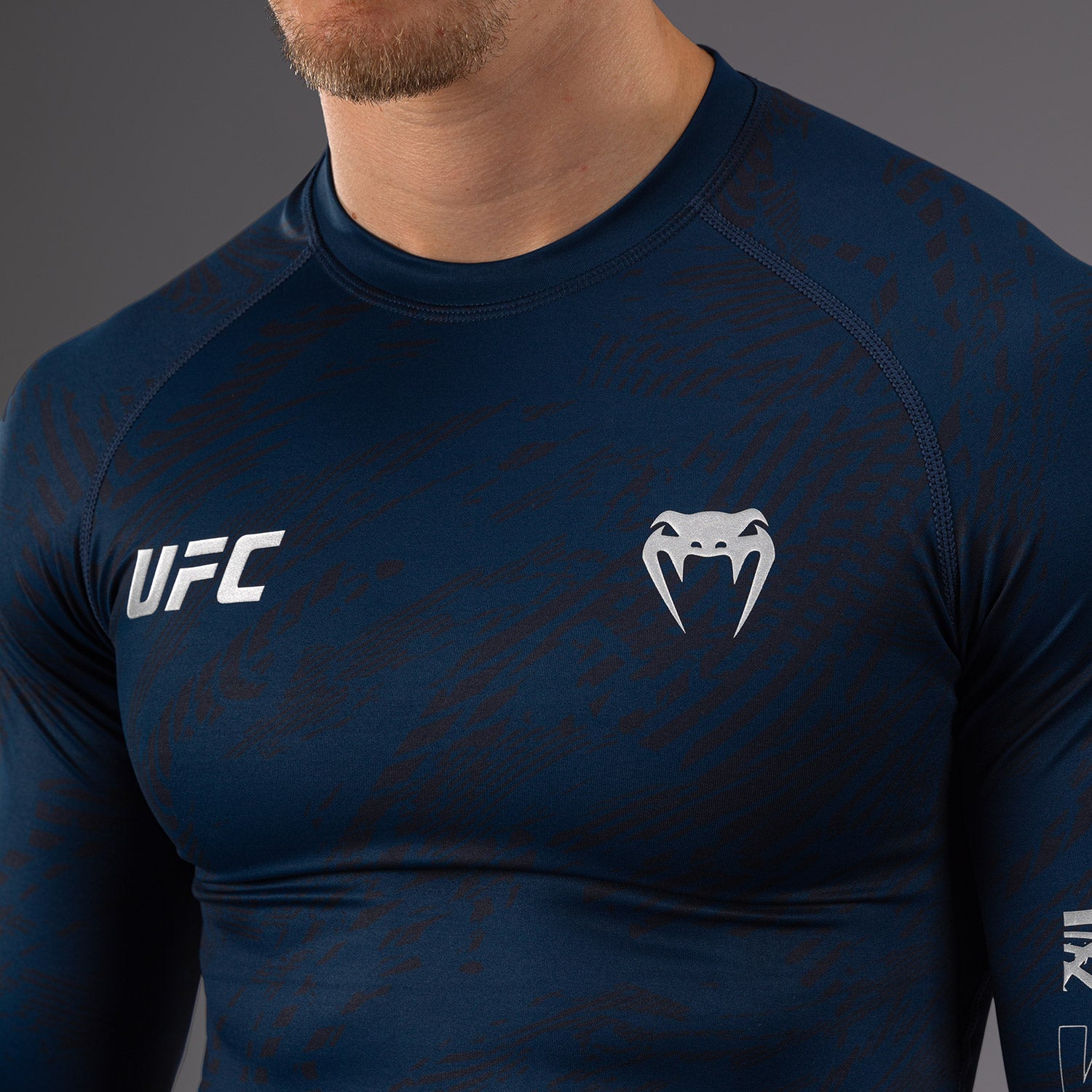 Rashguard Performance à Manches Longues pour Hommes UFC Fusion by Venum Fight Week - Bleu Océanique - product-type_T-Shirts de Compression
