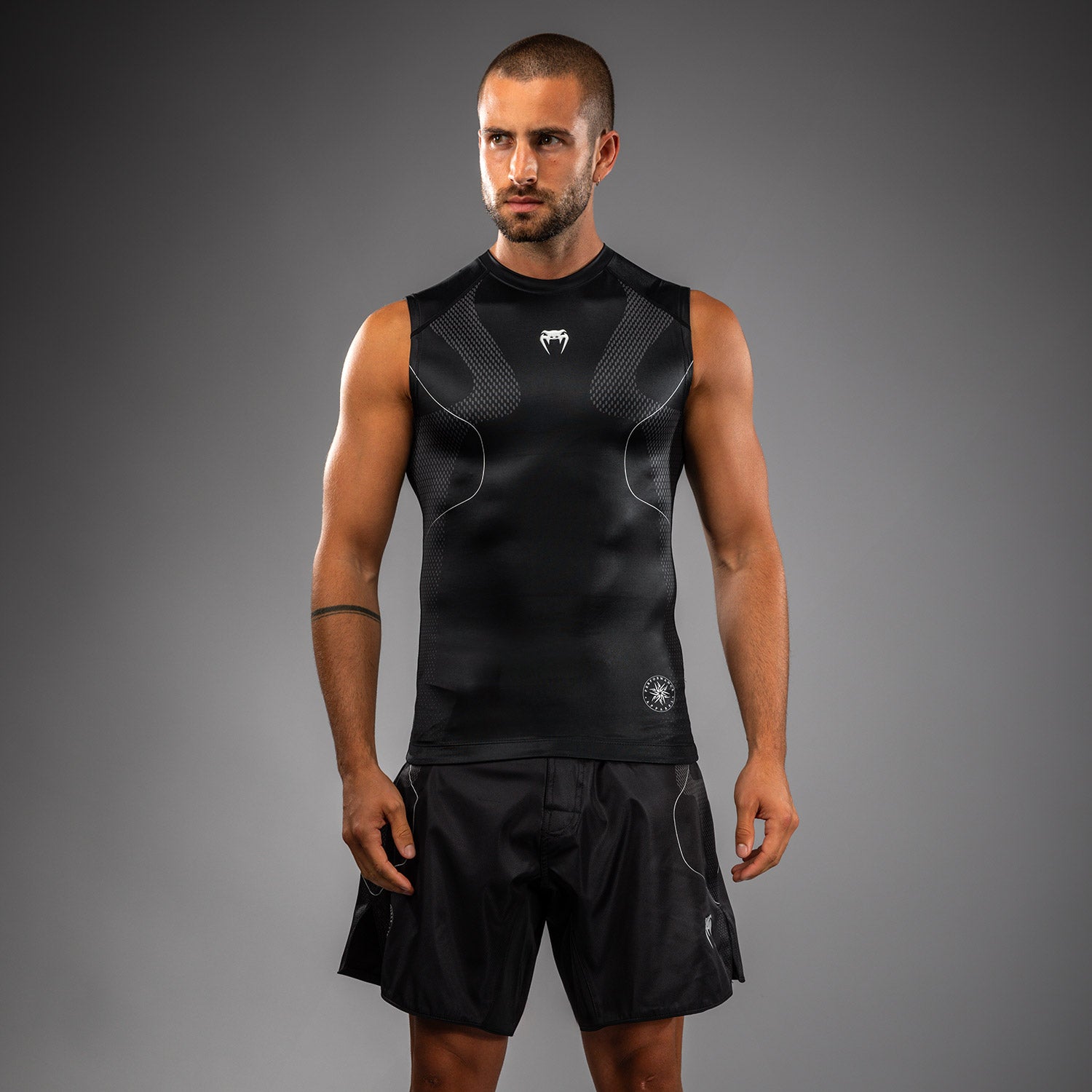 Rashguard Sans Manches Venum Nexus – Noir/Argent - product-type_T-Shirts de Compression