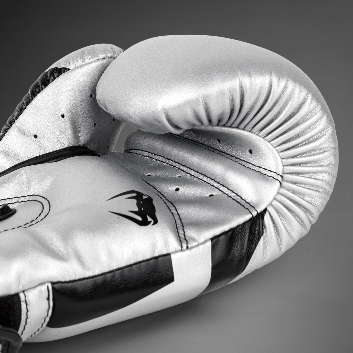 Gants de boxe Venum Elite - Argent/Noir