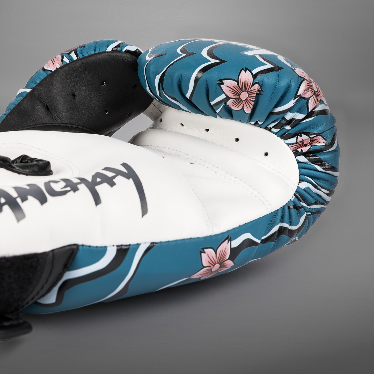 Gants de Boxe Venum x Tawanchay – Bleu/Blanc