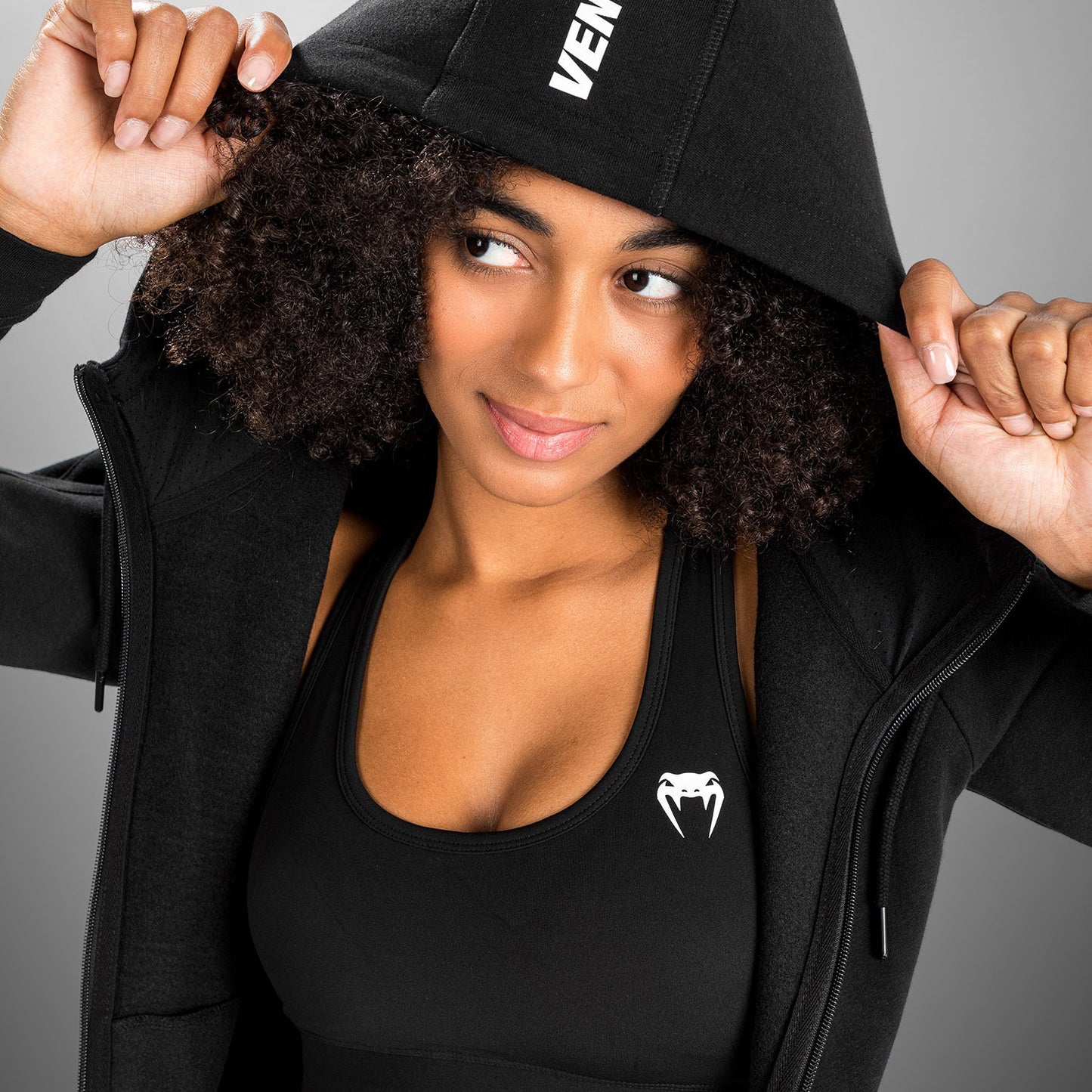 Sweatshirt à Capuche Zippé Venum Essential - Noir - product-type_Vestes