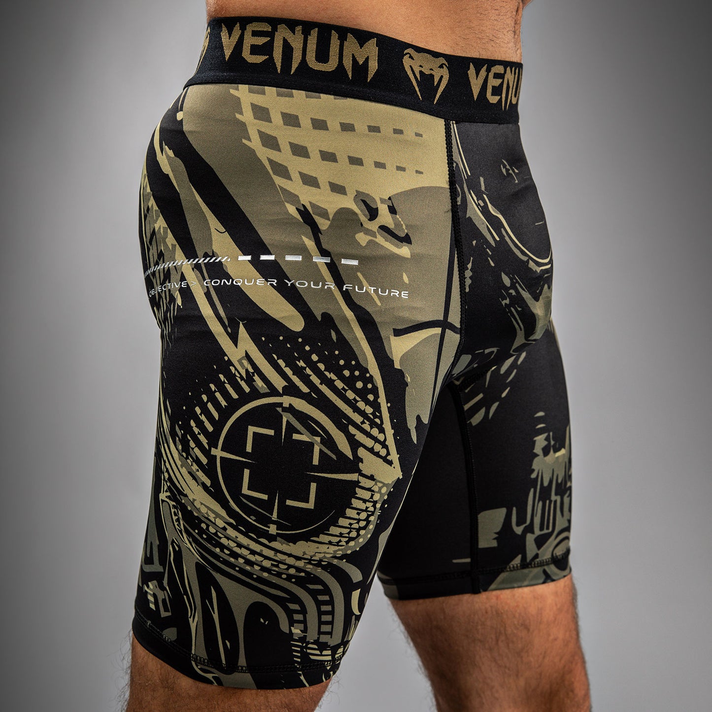 Short de compression Venum Invader - Noir/Sable - product-type_Shorts de compression