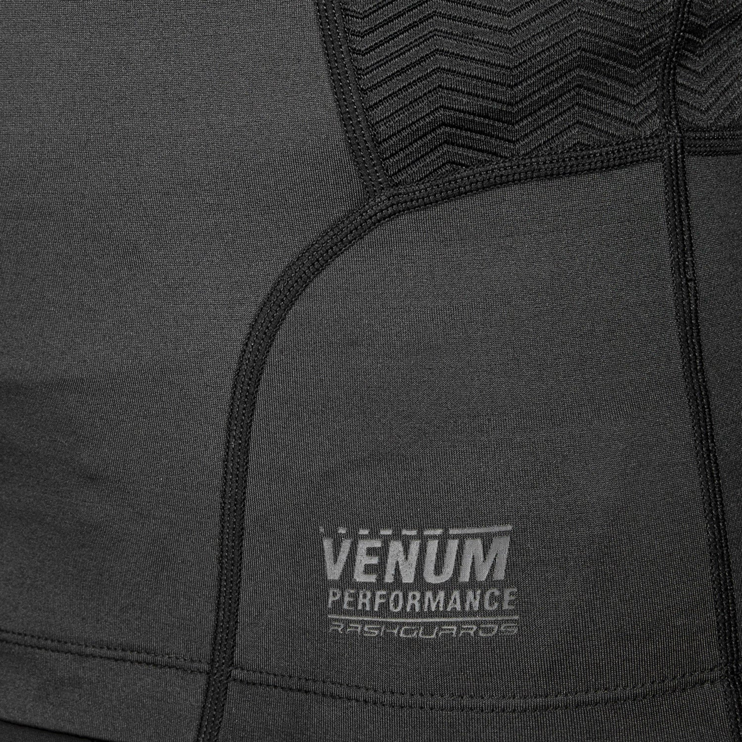 Rashguard Venum G-Fit - Manches Courtes- Noir - product-type_T-Shirts de Compression