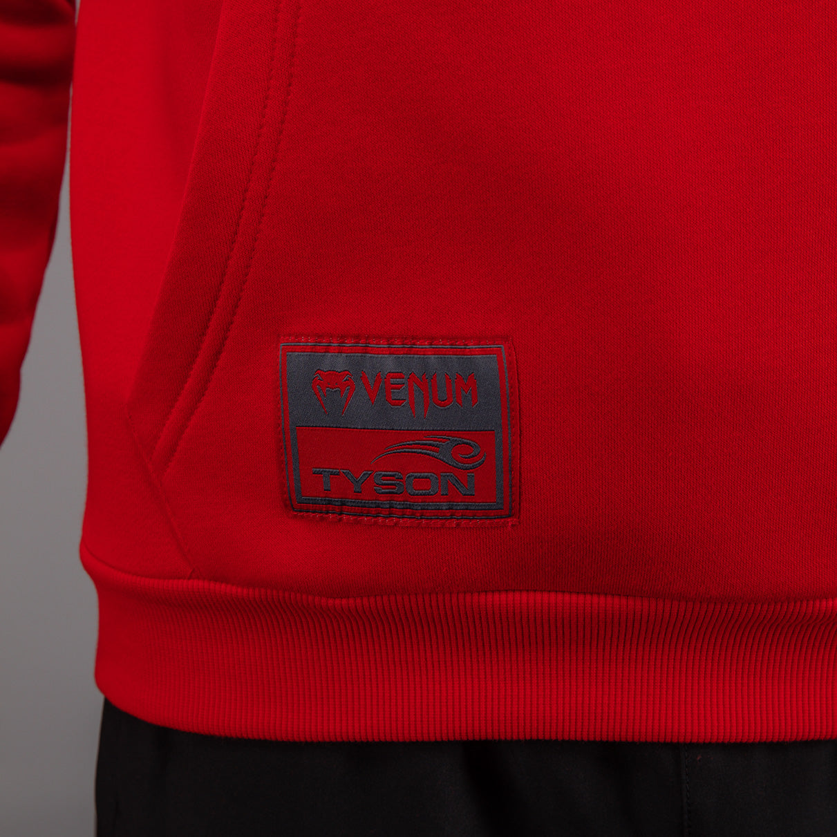 Sweat à capuche Venum x Mike Tyson Tiger - Rouge Intense/Noir Profond