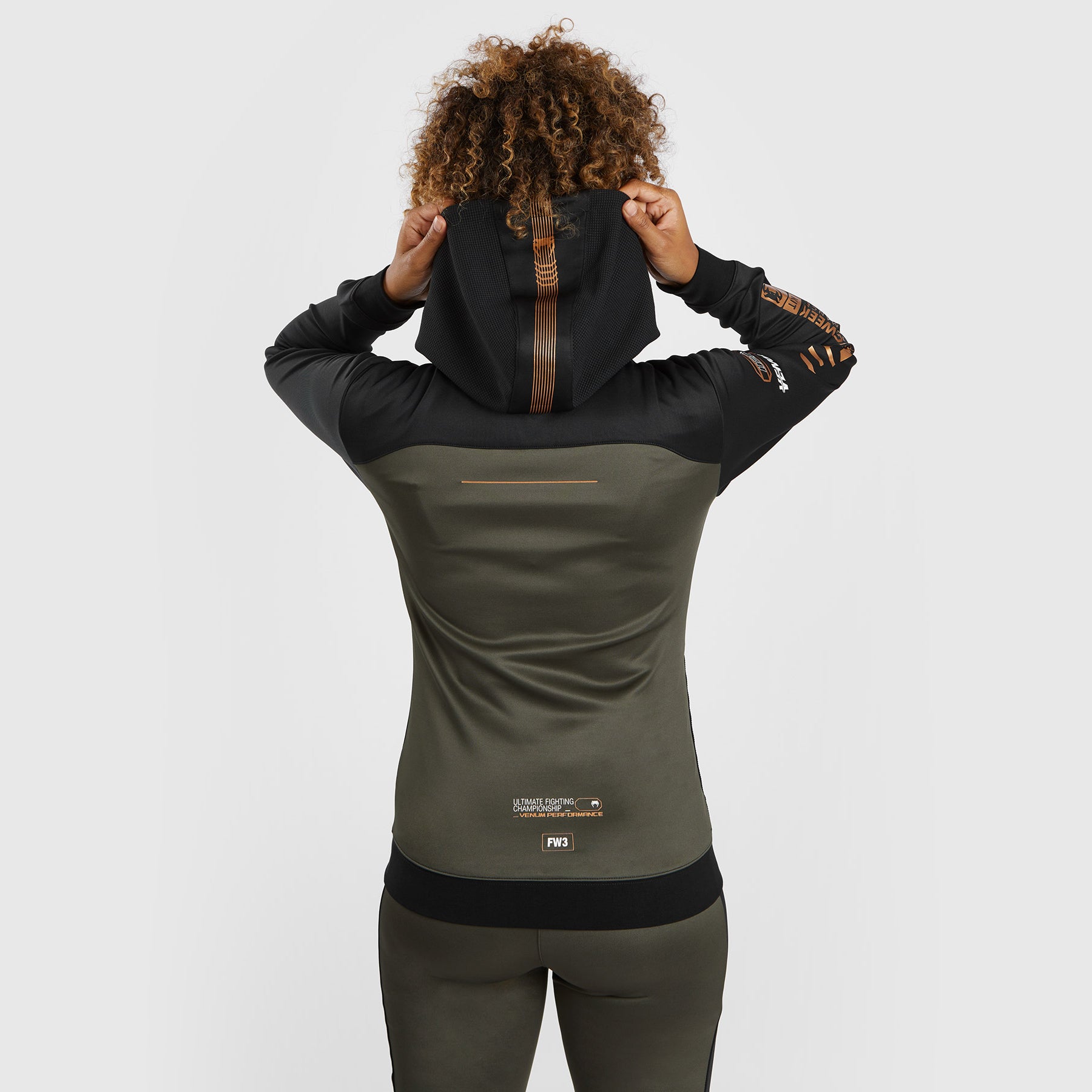 Sweatshirt zippé à capuche pour Femmes UFC Adrenaline by Venum Fight Week - Kaki/Bronze - product-type_Vestes