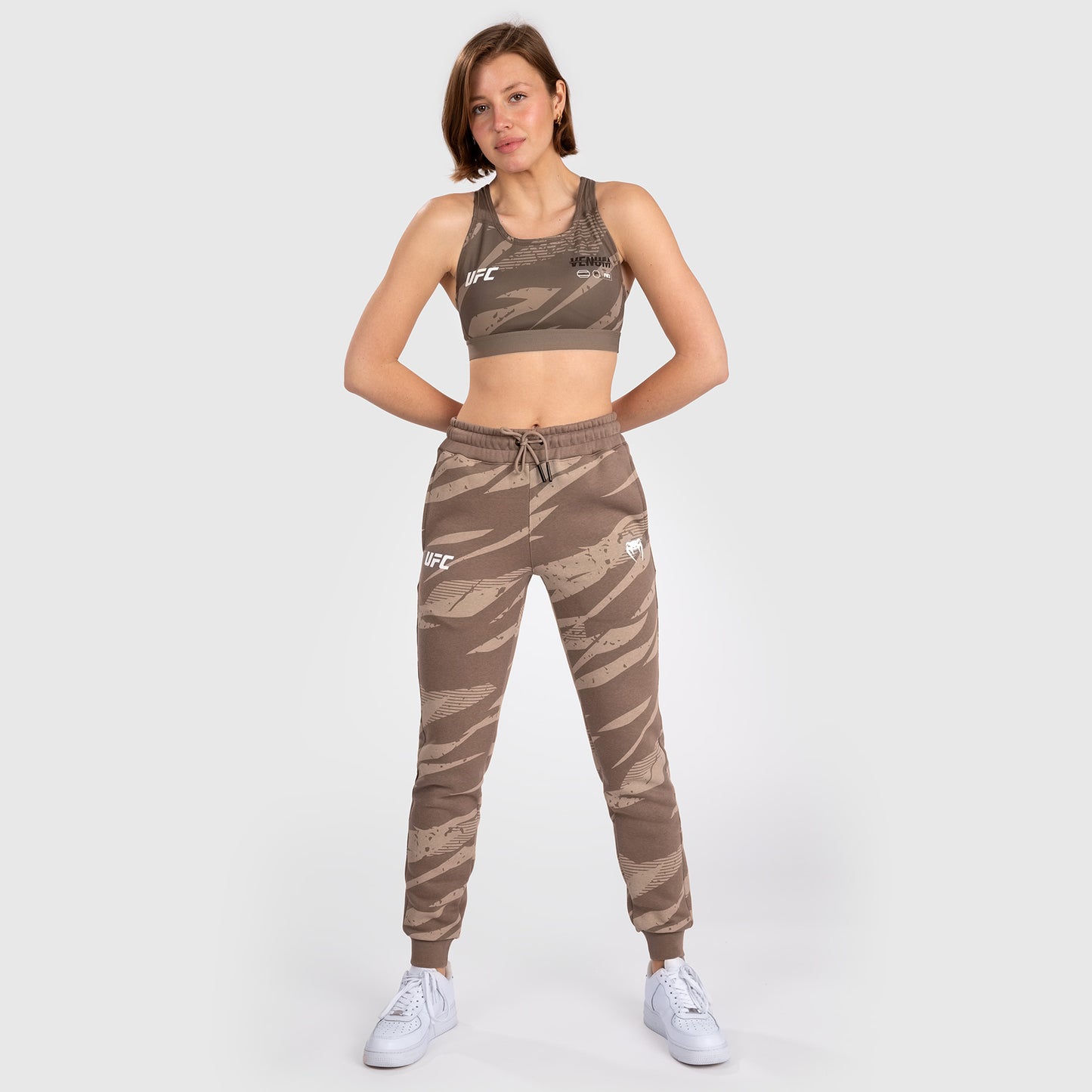 Pantalon en Coton pour Femmes UFC Adrenaline by Venum Fight Week - Desert Camo - product-type_Pantalons de jogging