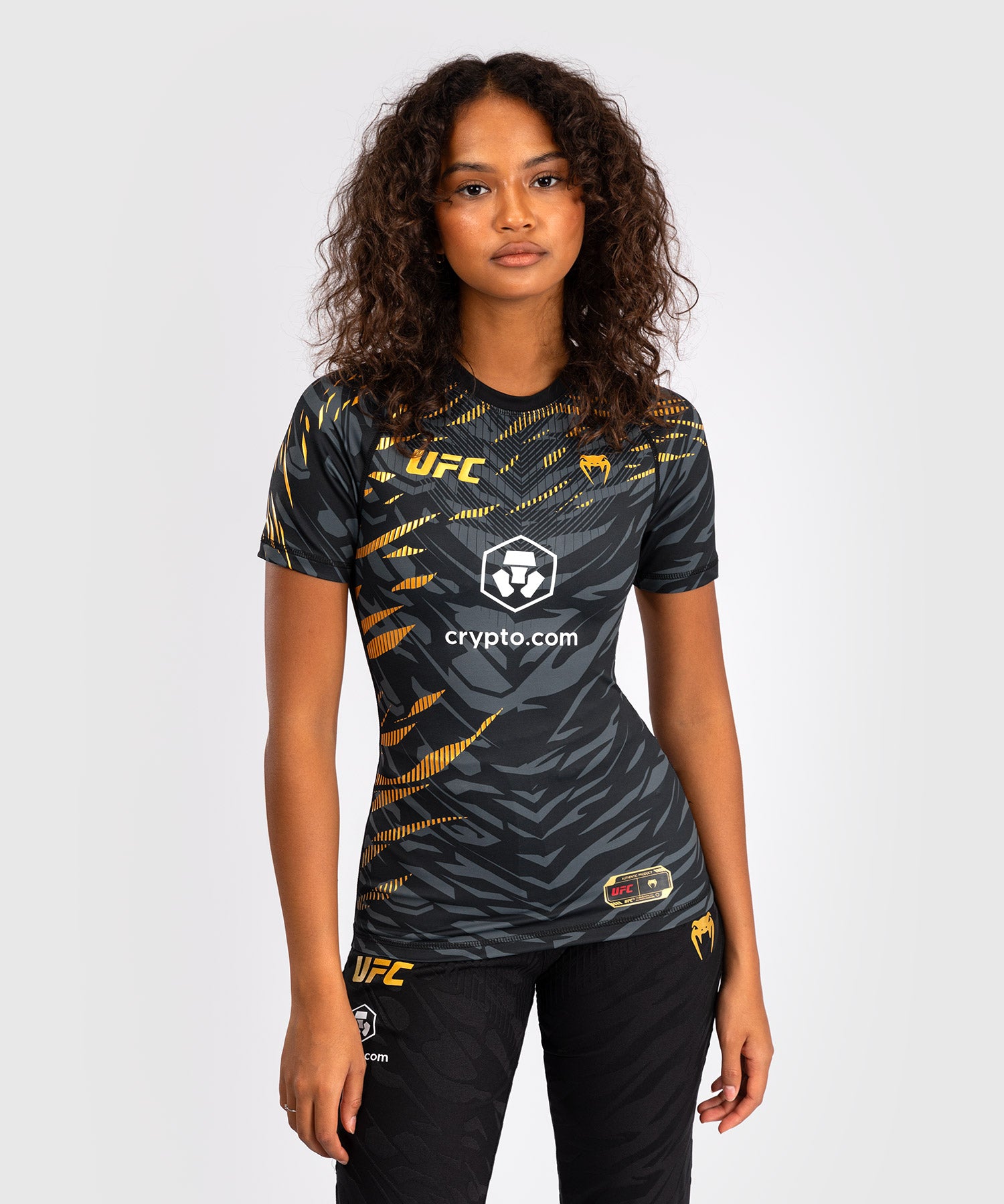 Rashguard Performance à Manches Courtes pour Femmes UFC Fusion by Venum Authentic Fight Night - Champion - product-type_T-Shirts de Compression