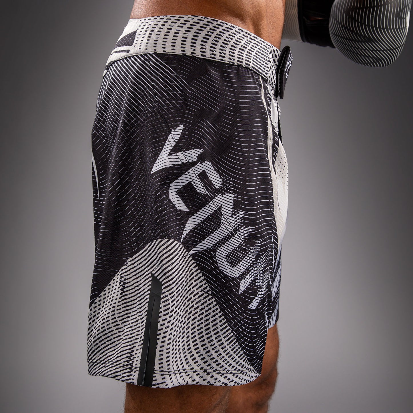 Short de Combat Venum Galactic 3.0 - Blanc Cassé/Noir