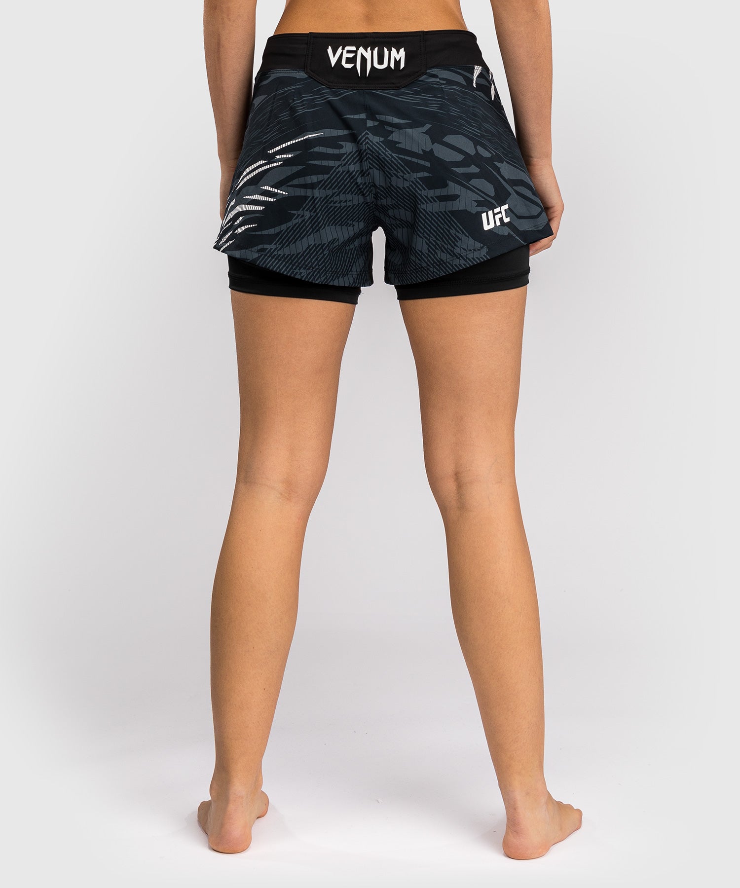 Shorts de Combat pour Femmes UFC Fusion by Venum Authentic Fight Night - Noir - product-type_Shorts de MMA