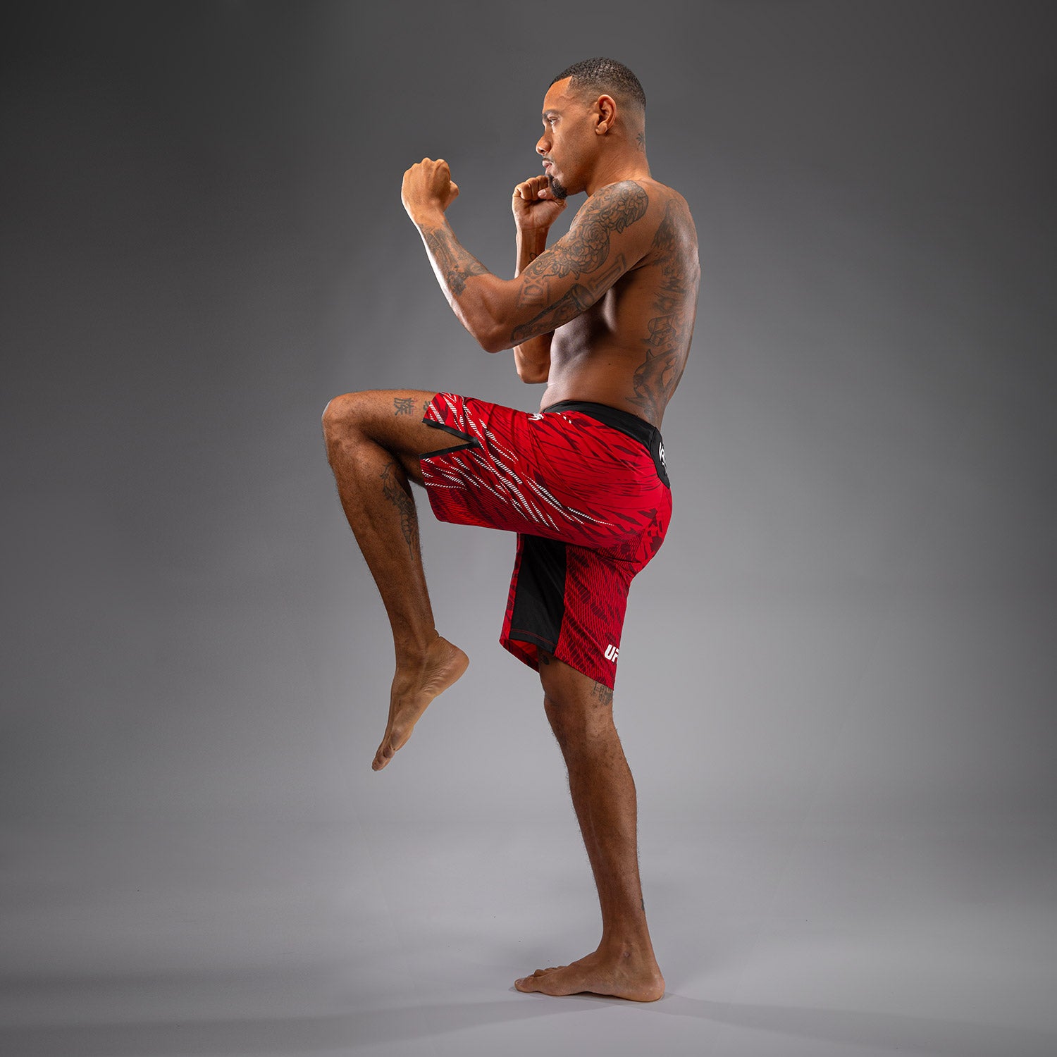 Shorts de Combat pour Hommes UFC Fusion by Venum Authentic Fight Night - Coupe Longue - Rouge - product-type_Shorts de MMA