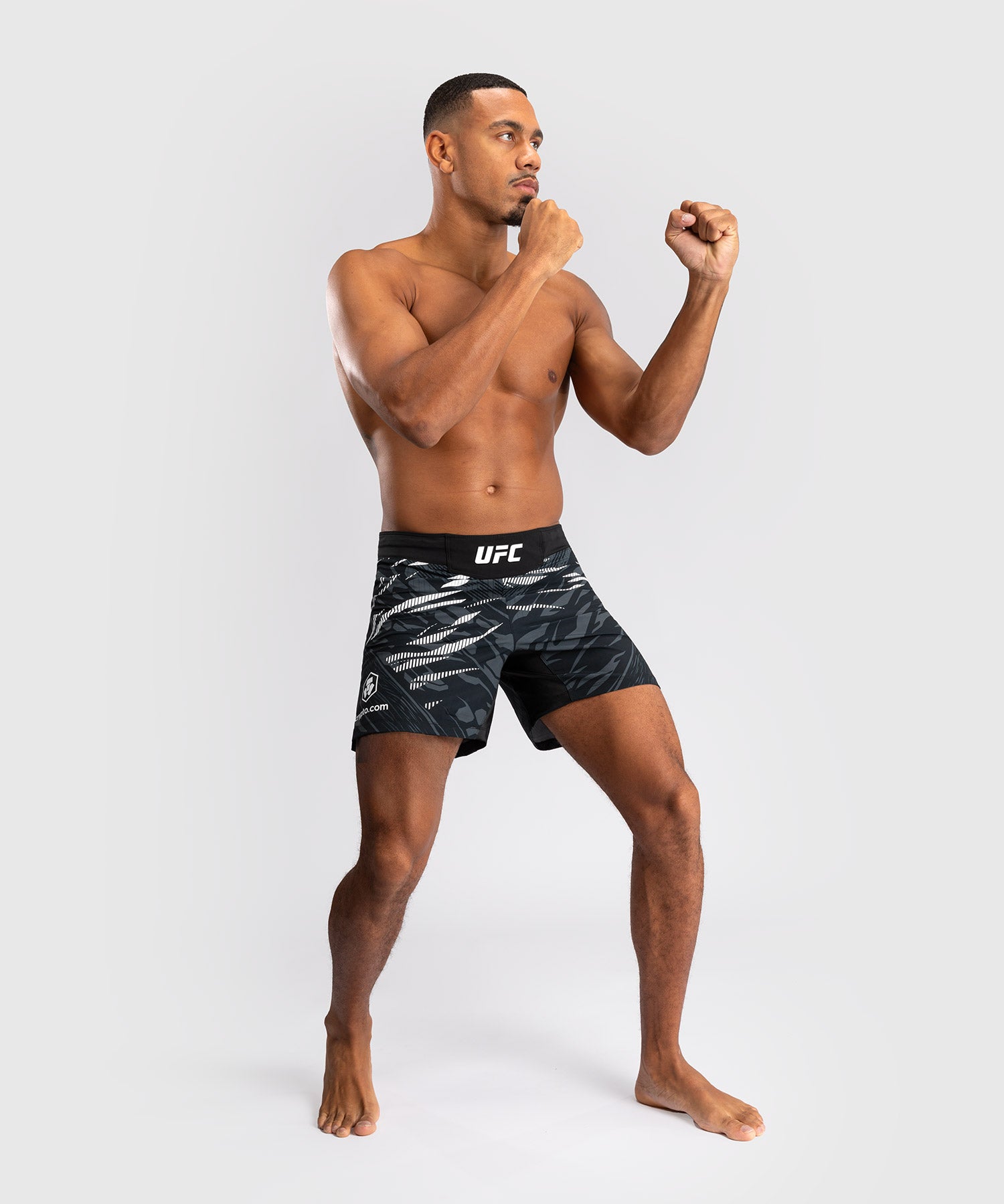 Shorts de Combat pour Hommes UFC Fusion by Venum Personnalisé Authentic Fight Night - Coupe Courte - Noir - product-type_Shorts de MMA