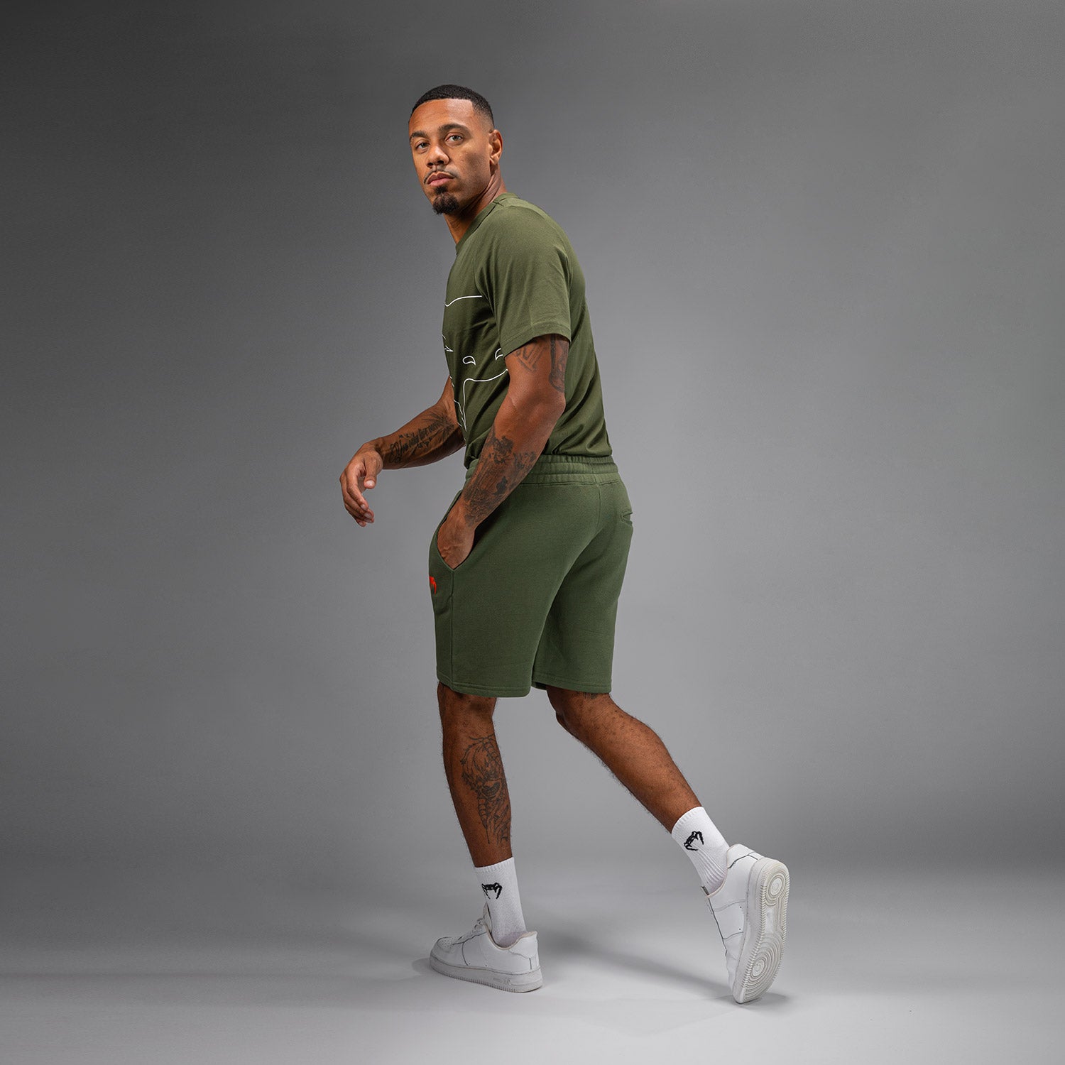 Short Venum Classic pour Hommes - Kaki - product-type_Shorts en Coton