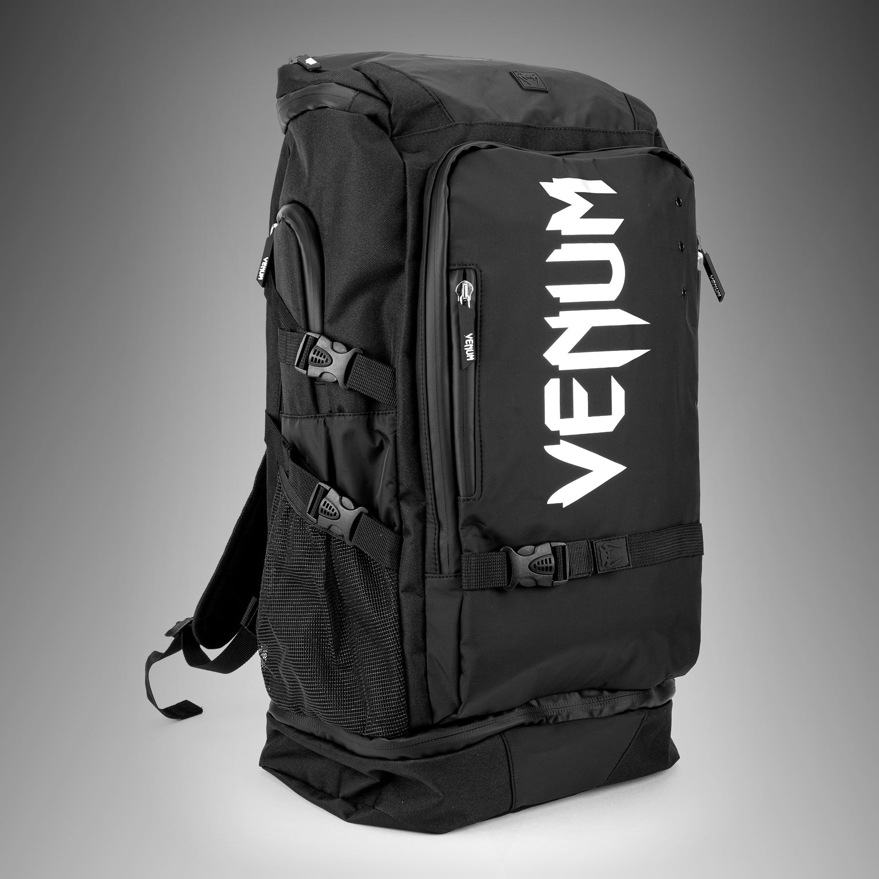 Sac à Dos Venum Challenger Xtrem Evo (50-63L) – Noir/Blanc - product-type_Sacs de sport