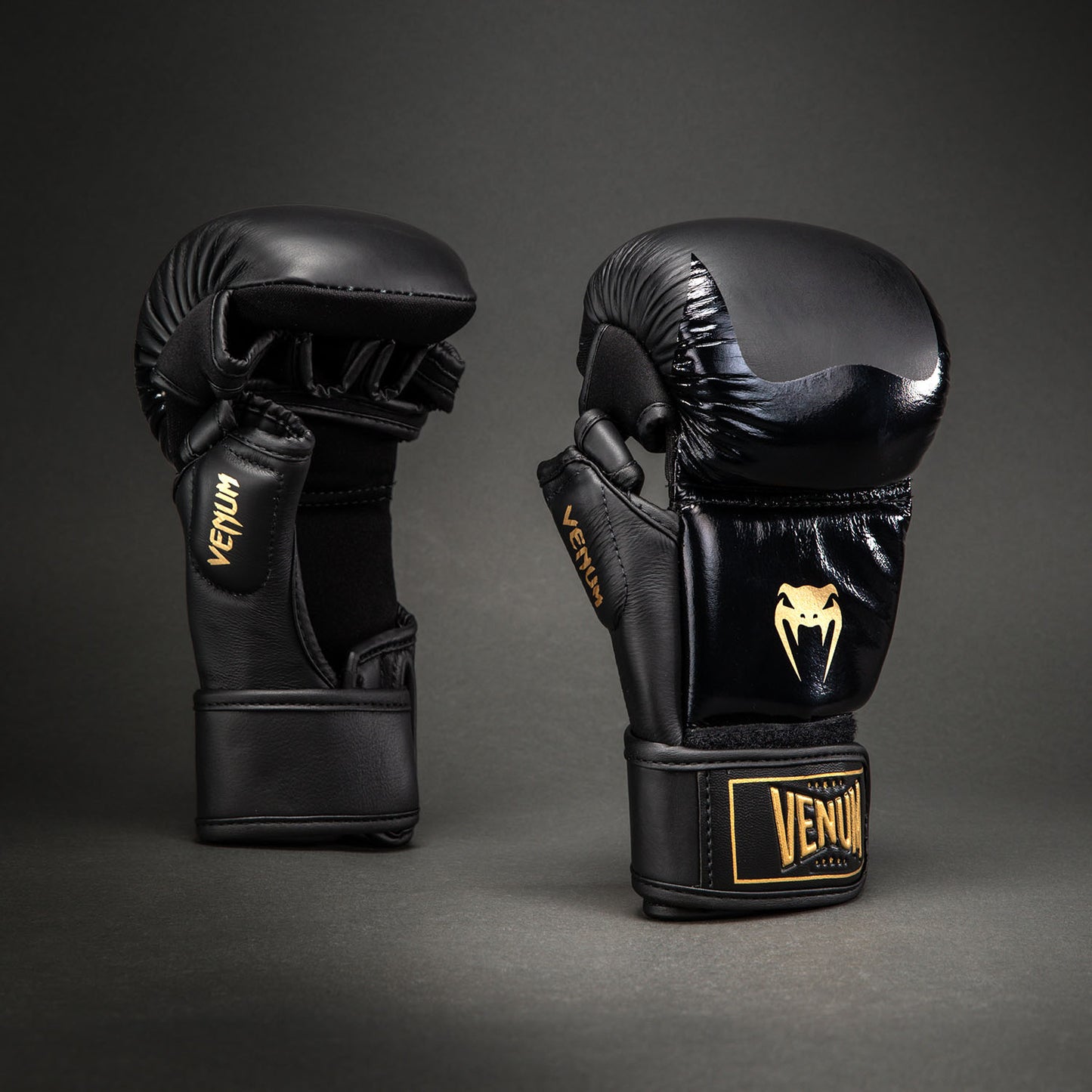 Gants de Sparring en Cuir Venum Attack 2.0 – Noir/Or