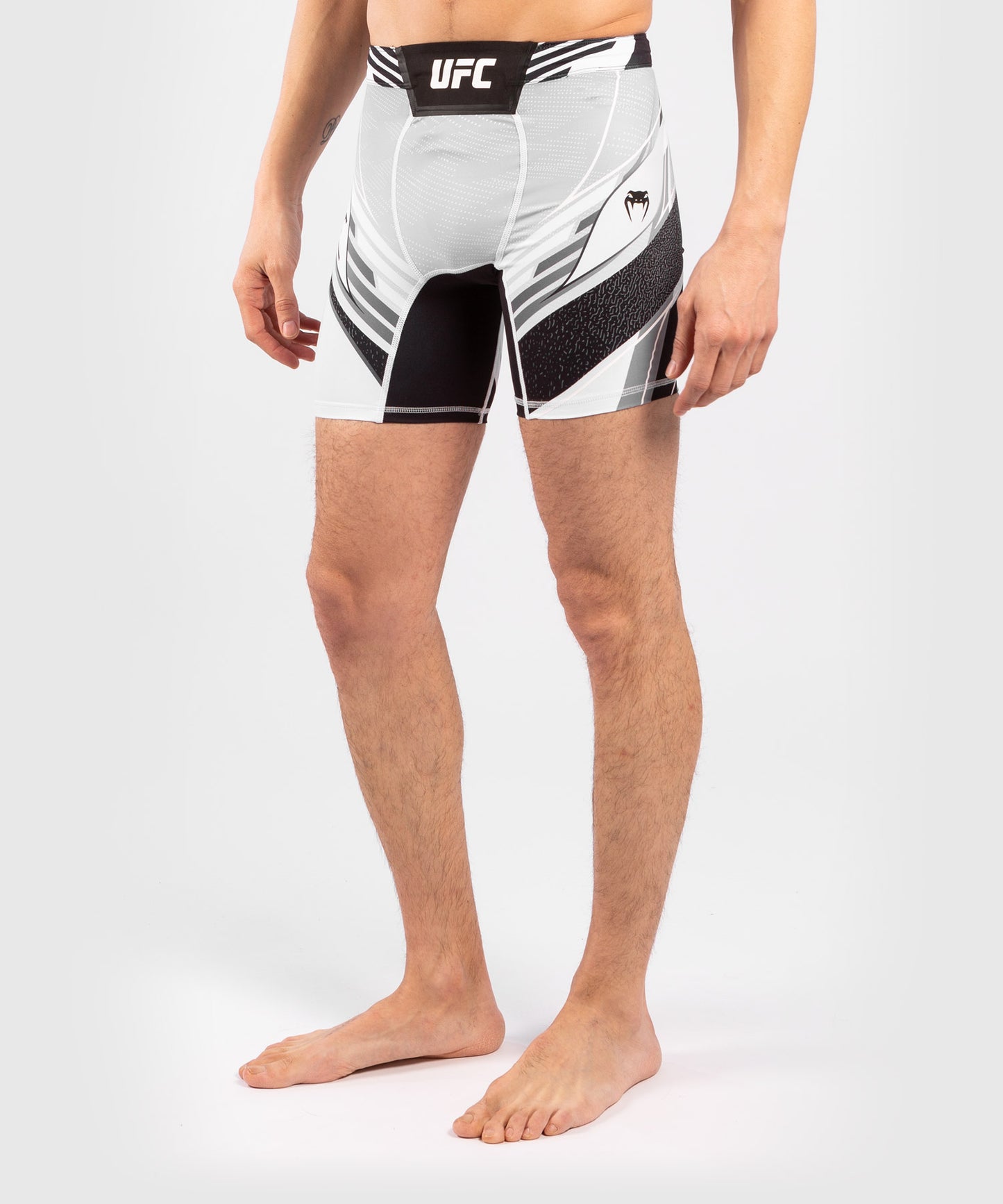 Short de Vale tudo Homme UFC Venum Authentic Fight Night - Coupe Longue - Blanc - product-type_Shorts de compression