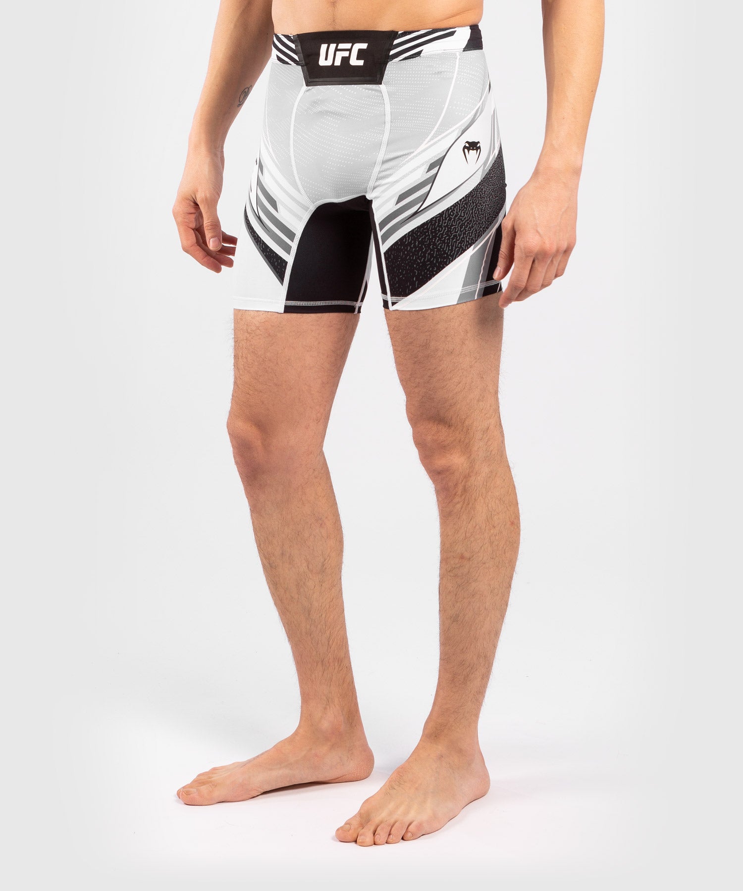 Short de Vale tudo Homme UFC Venum Authentic Fight Night - Coupe Longue - Blanc - product-type_Shorts de compression
