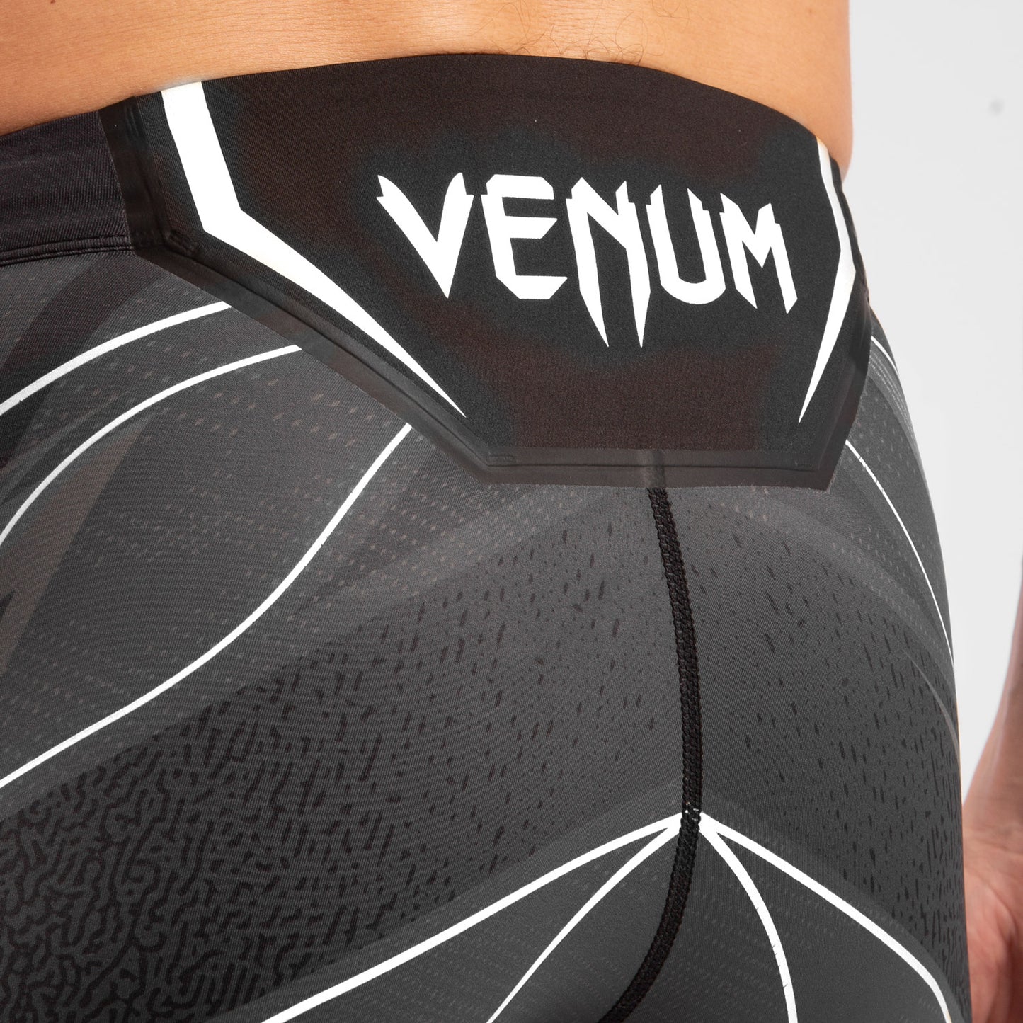 Short de Compression Homme Venum UFC Authentic Fight Night – Noir